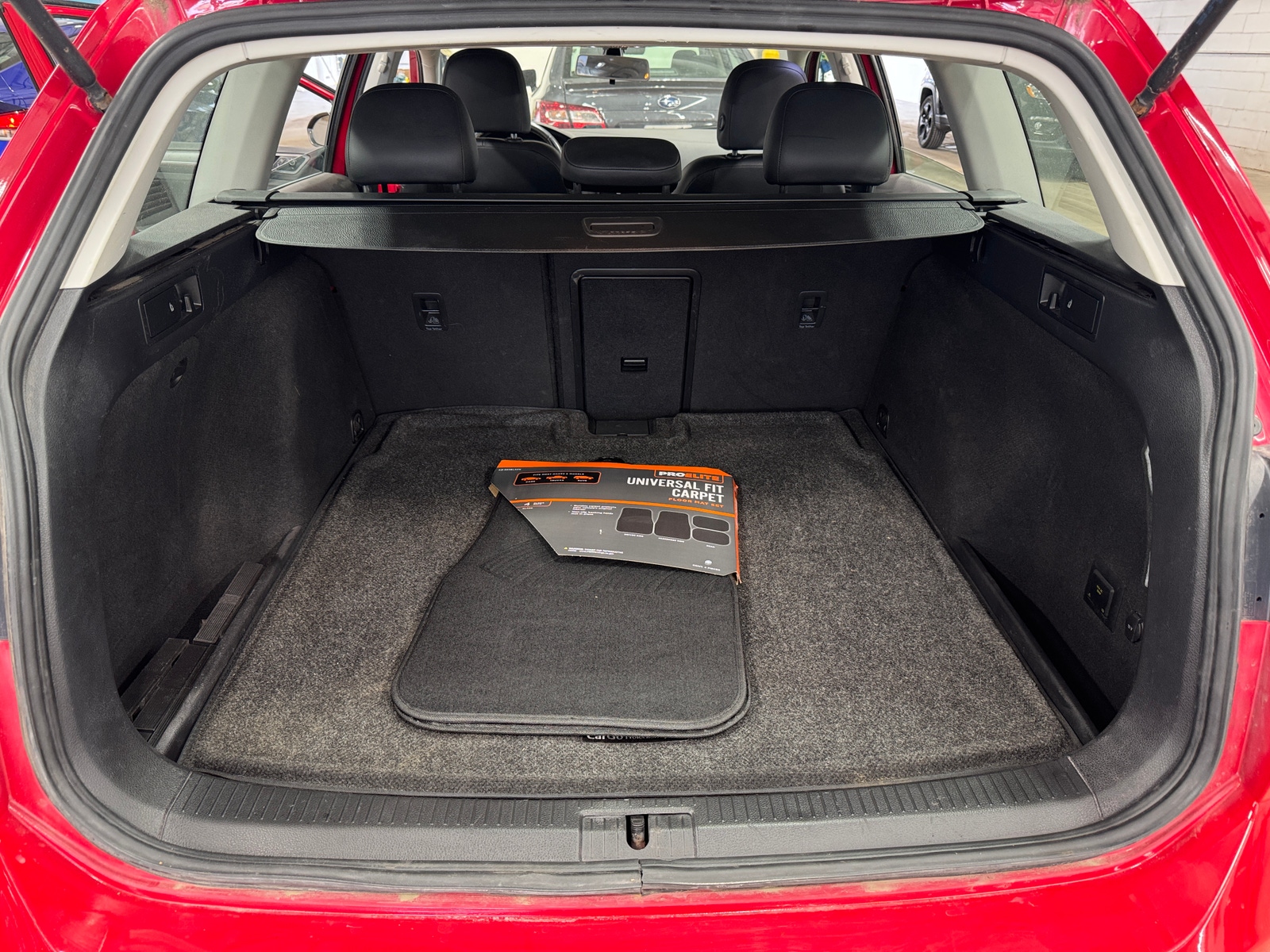 Thumbnail: 2017 Volkswagen Golf - 6