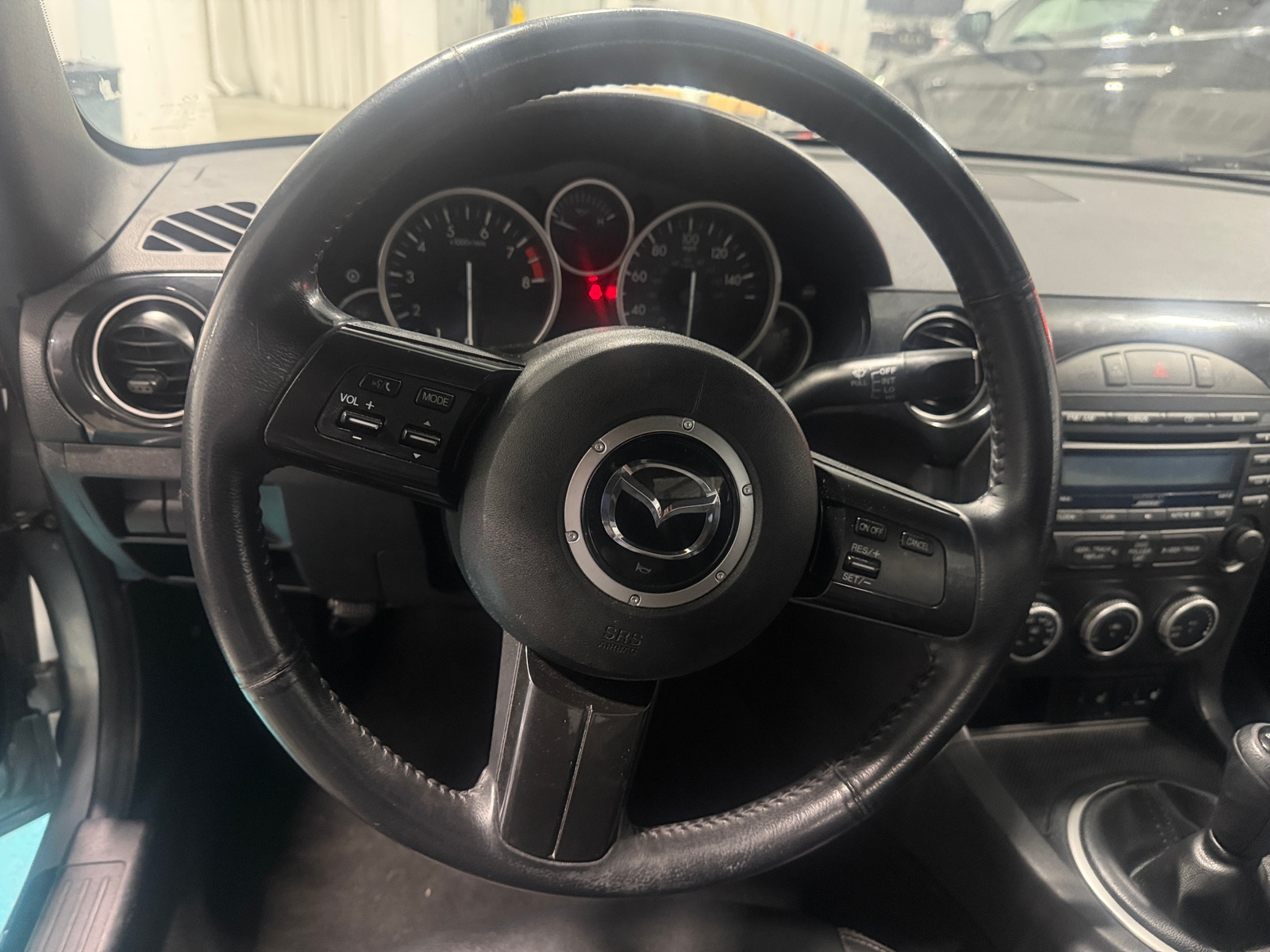 Thumbnail: 2014 Mazda MX-5 Miata - 4