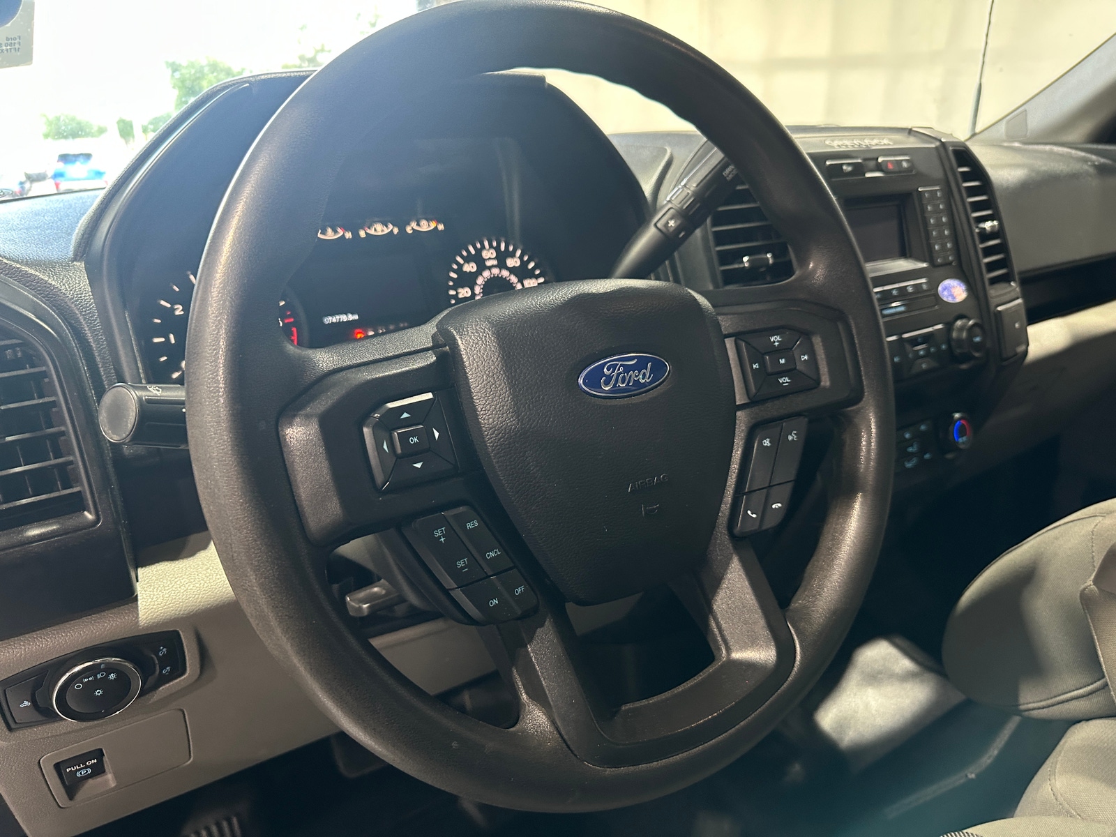 Thumbnail: 2020 Ford Econoline - 4