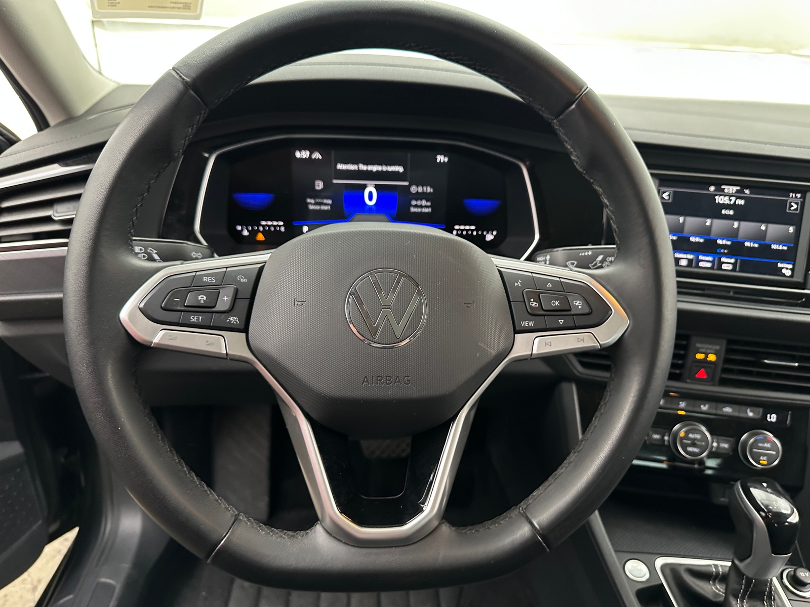 Thumbnail: 2024 Volkswagen Jetta - 4
