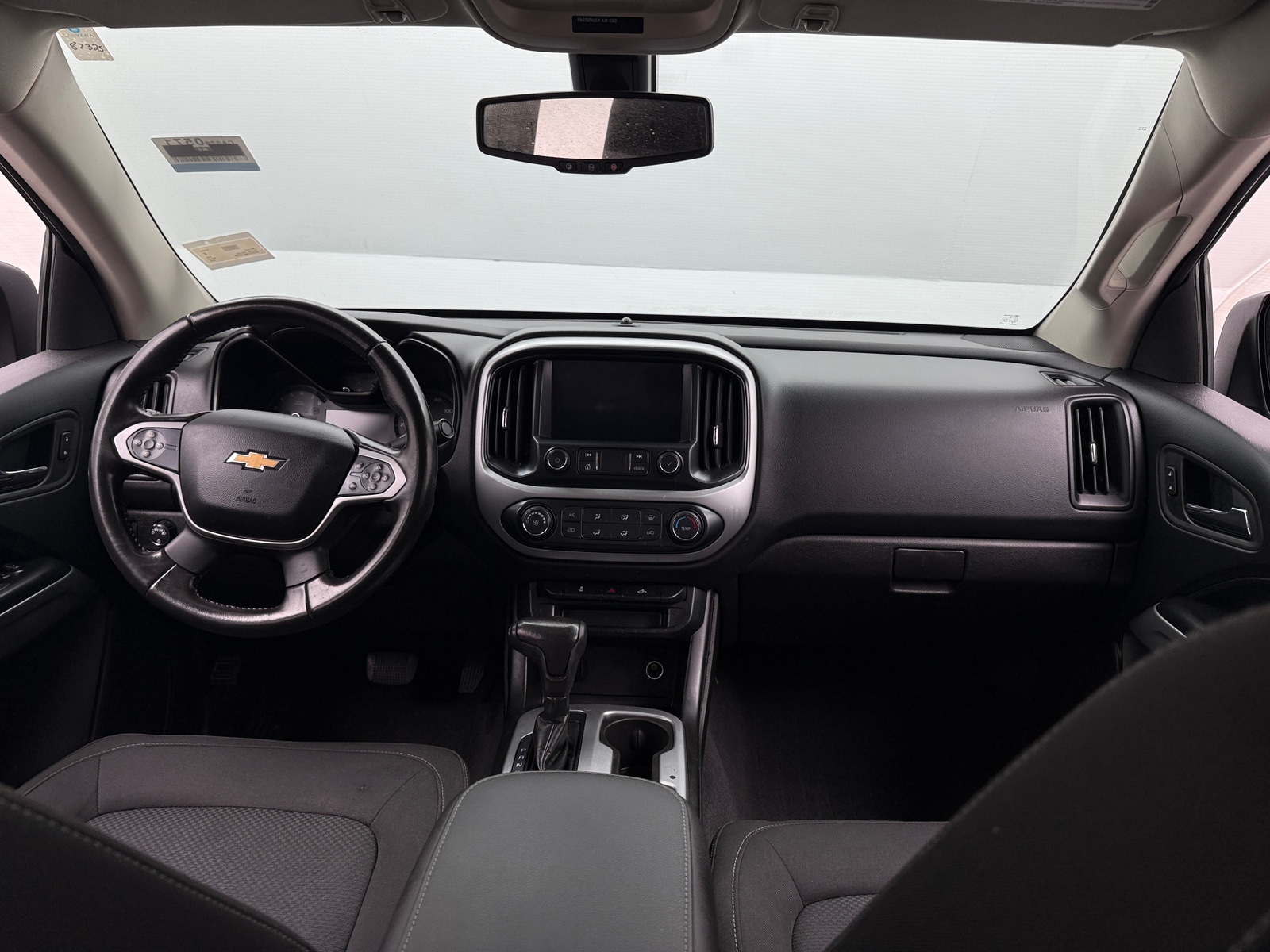 Thumbnail: 2019 Chevrolet Colorado - 3