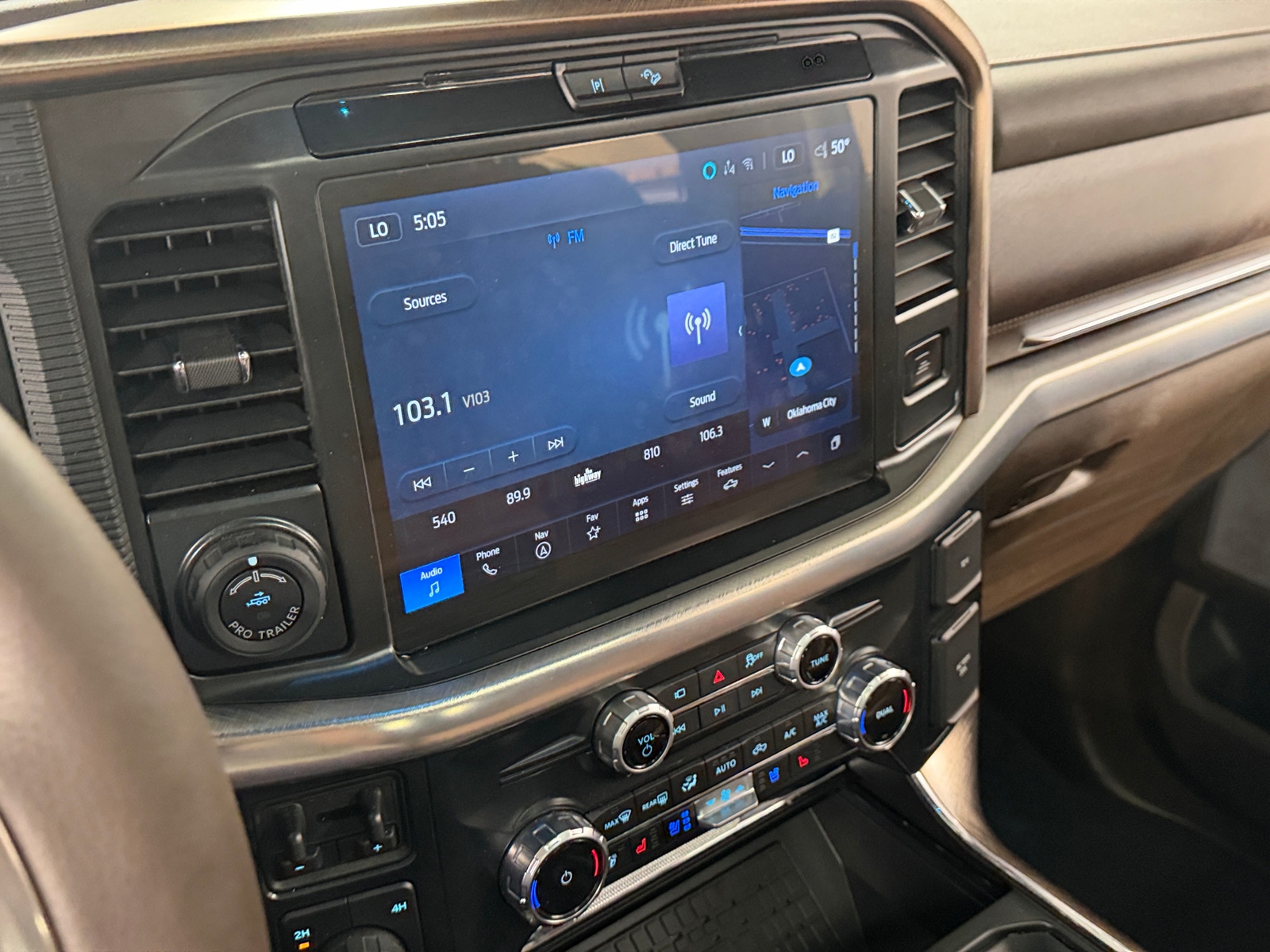 Thumbnail: 2025 Ford Econoline - 3