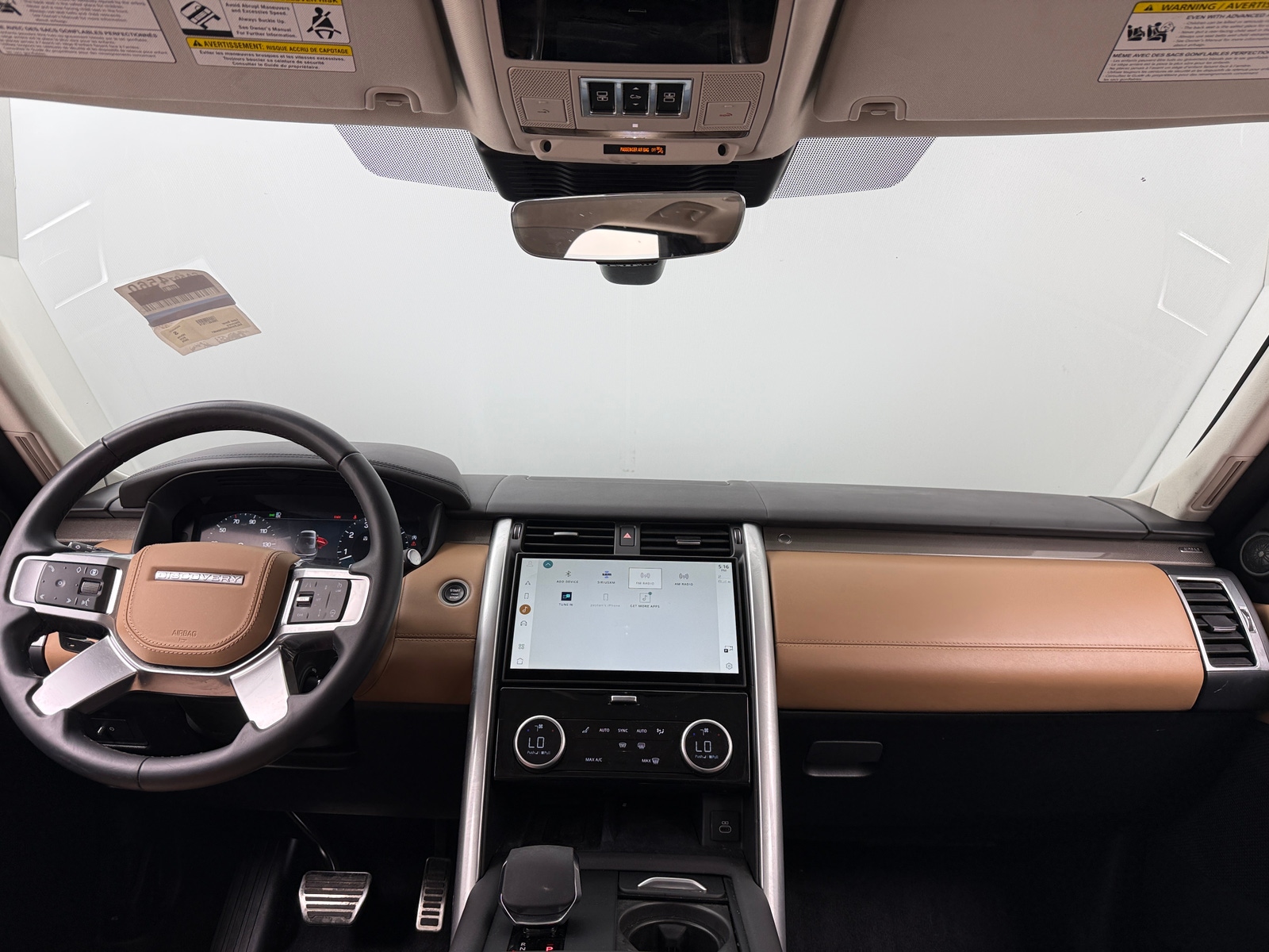 Thumbnail: 2025 Land Rover Discovery - 2