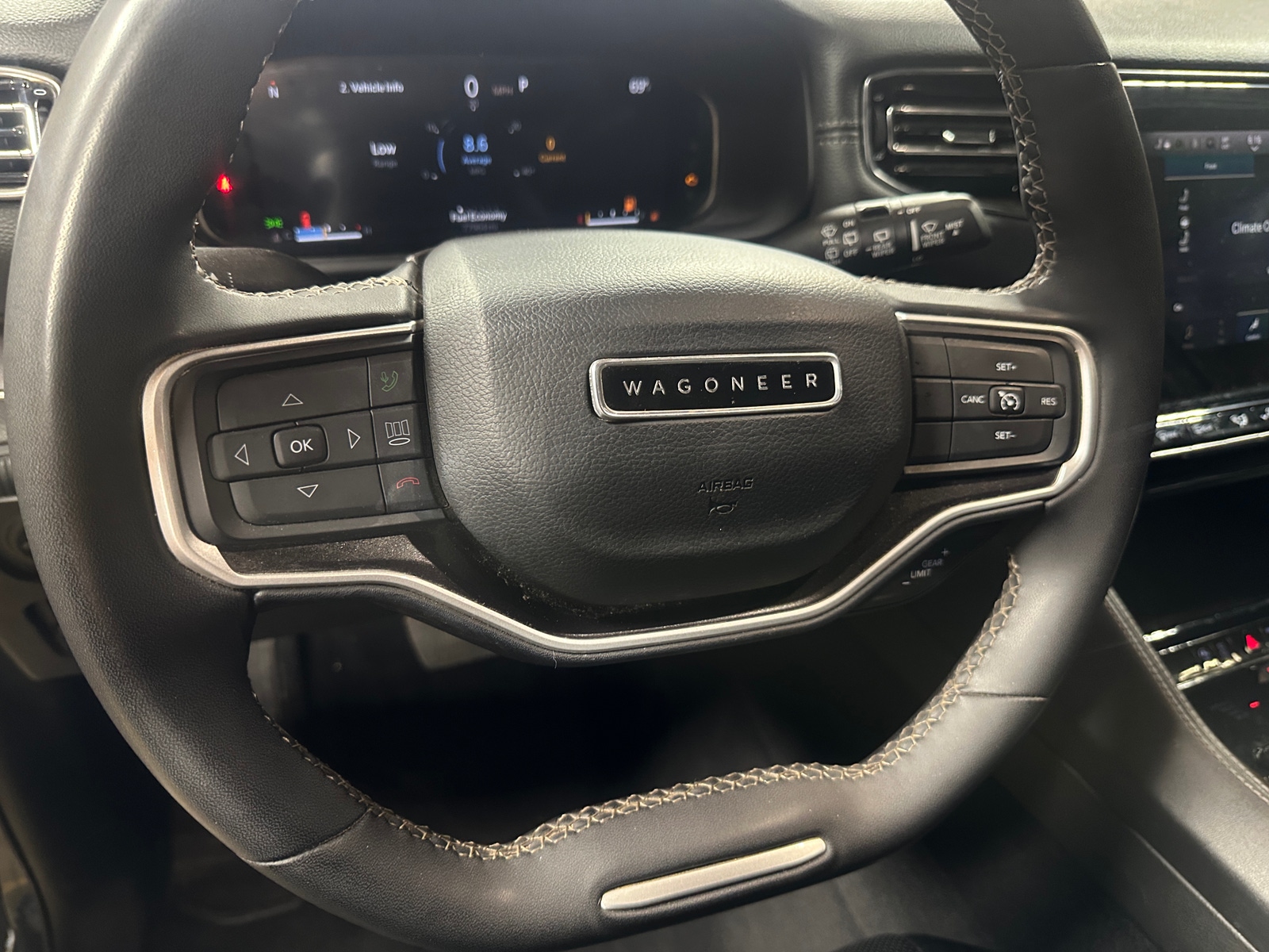 Thumbnail: 2023 Jeep Wagoneer - 4