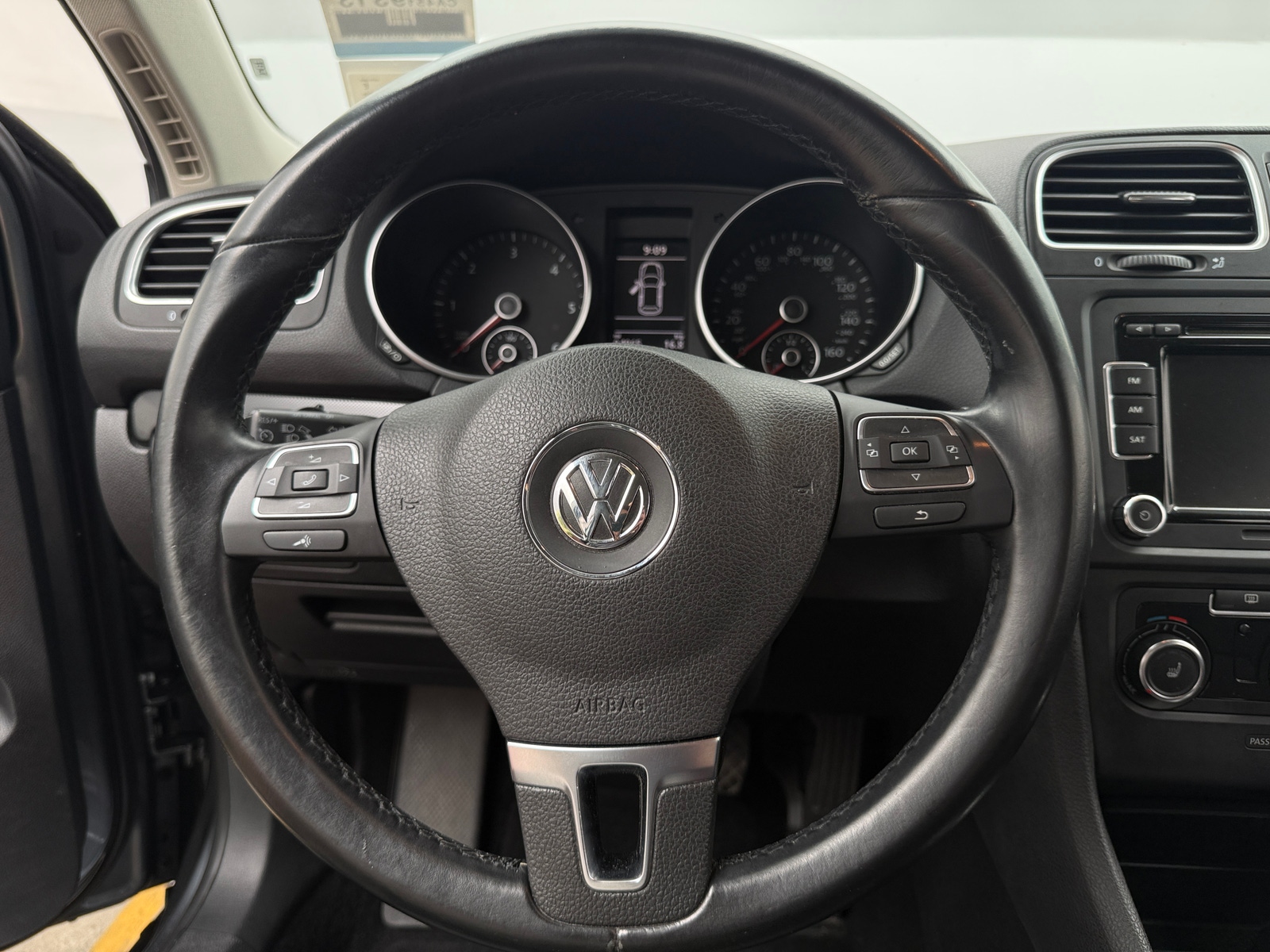 Thumbnail: 2014 Volkswagen Jetta - 4