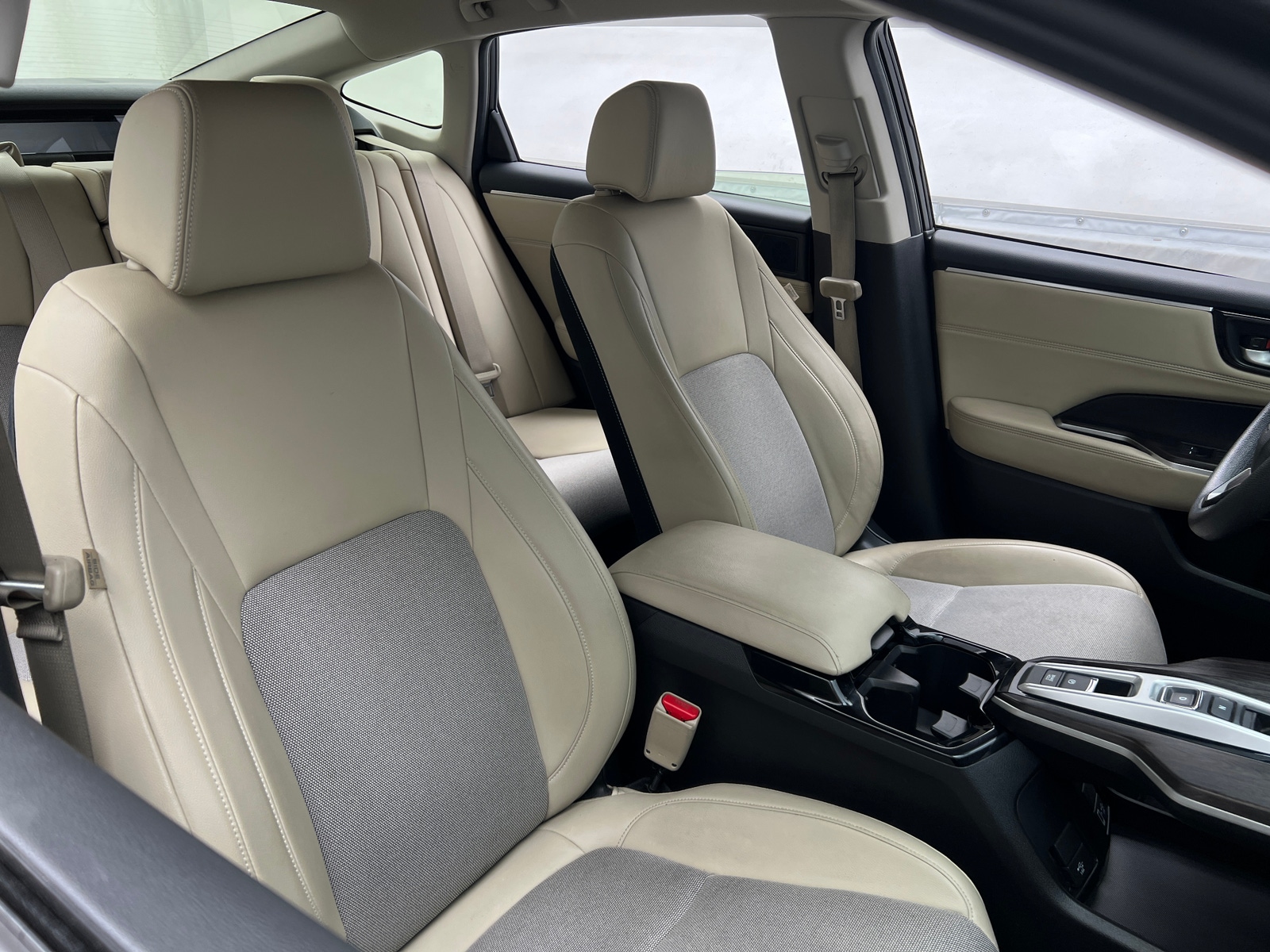 Thumbnail: 2020 Honda Clarity - 2