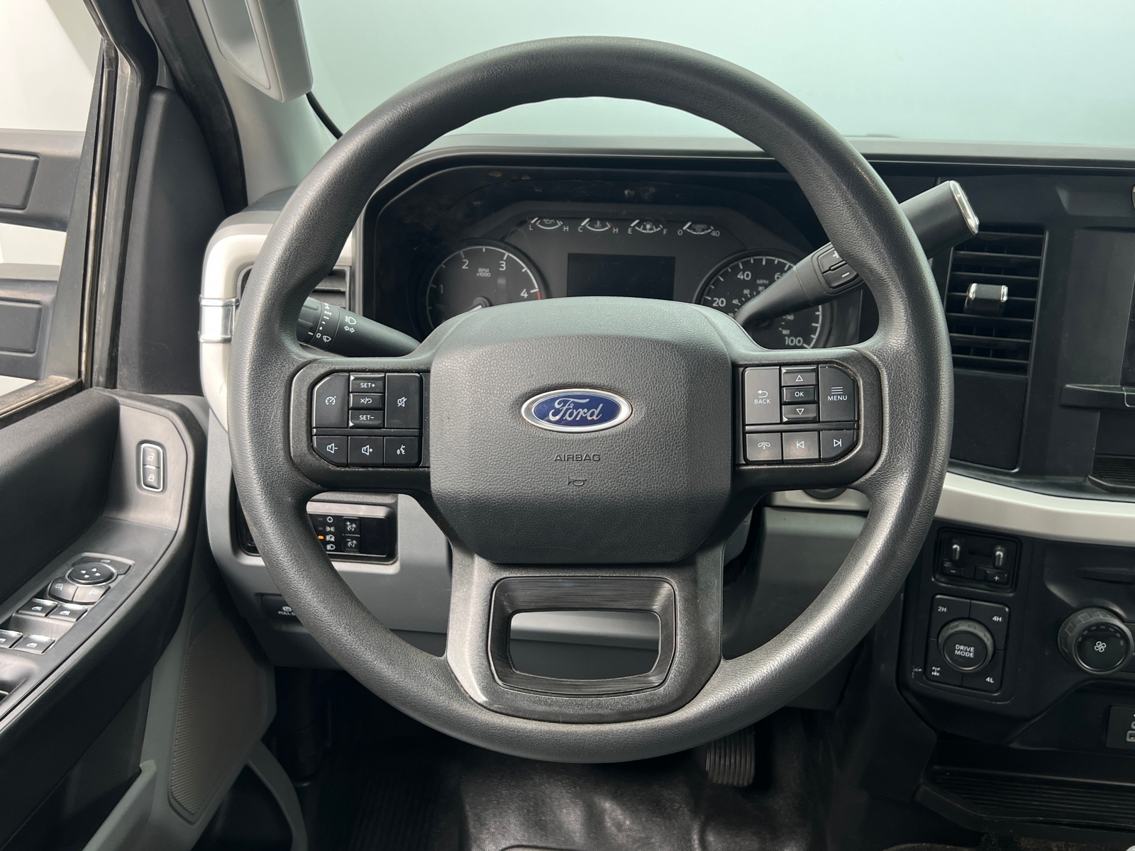 Thumbnail: 2023 Ford Econoline - 4