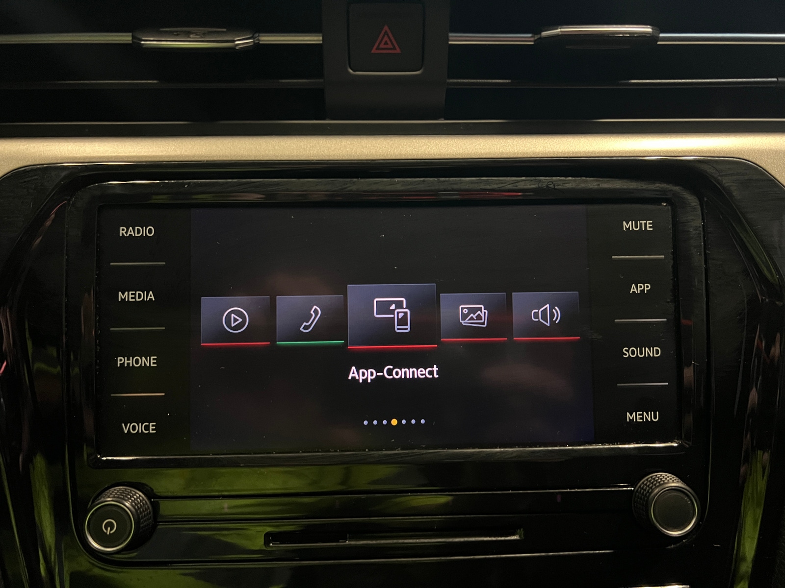 Thumbnail: 2021 Volkswagen Passat - 3