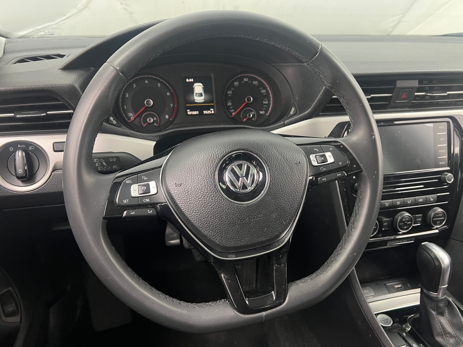 Thumbnail: 2021 Volkswagen Passat - 4