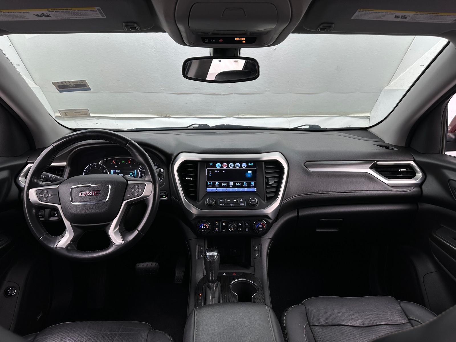 Thumbnail: 2018 GMC Acadia - 2