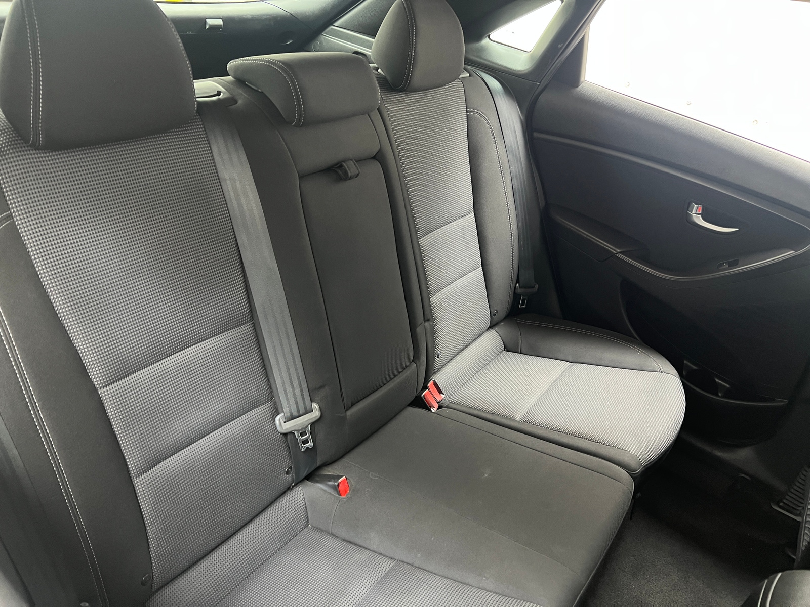 Thumbnail: 2017 Hyundai Elantra - 6