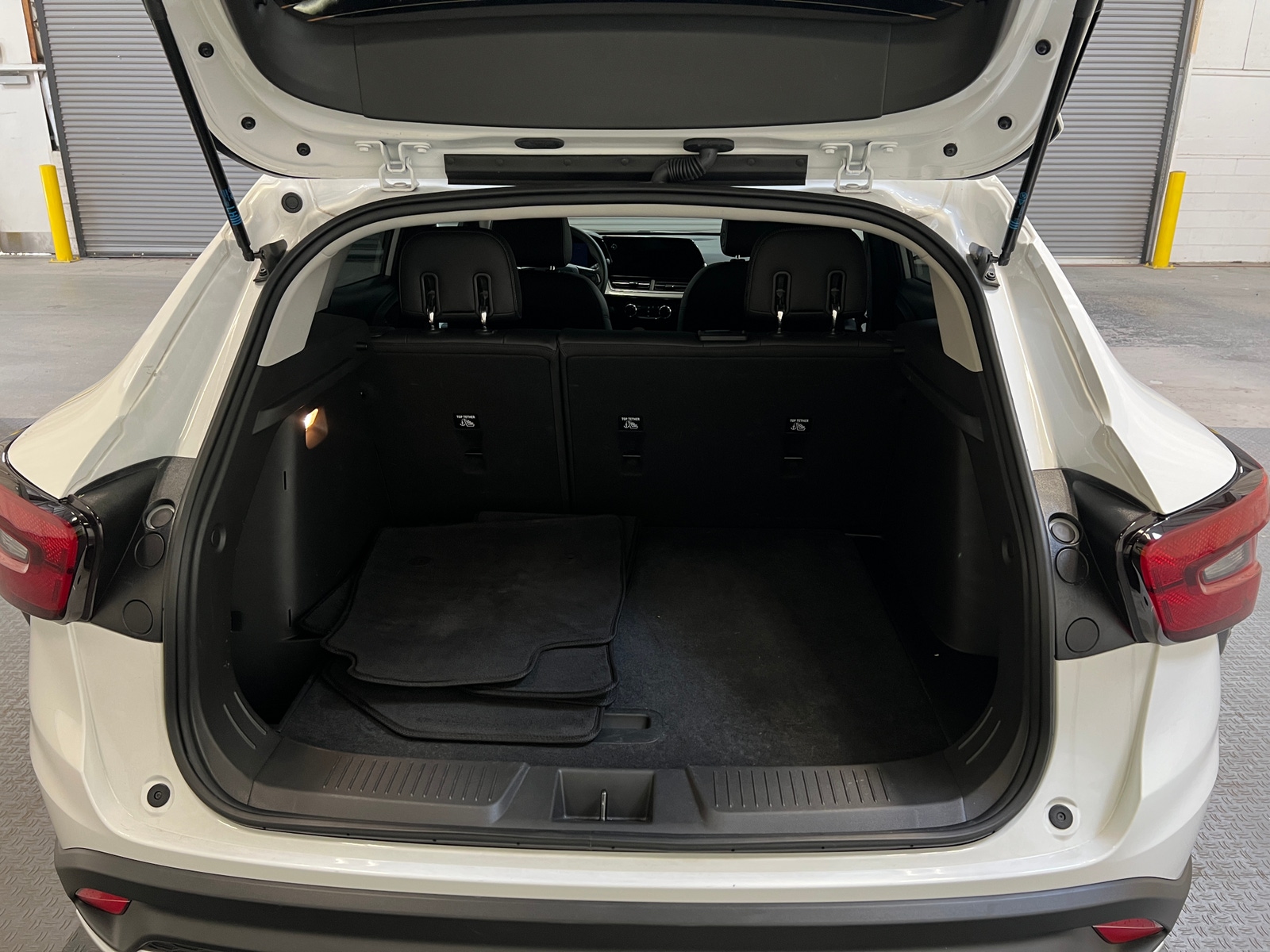 Thumbnail: 2025 Chevrolet Trax - 7