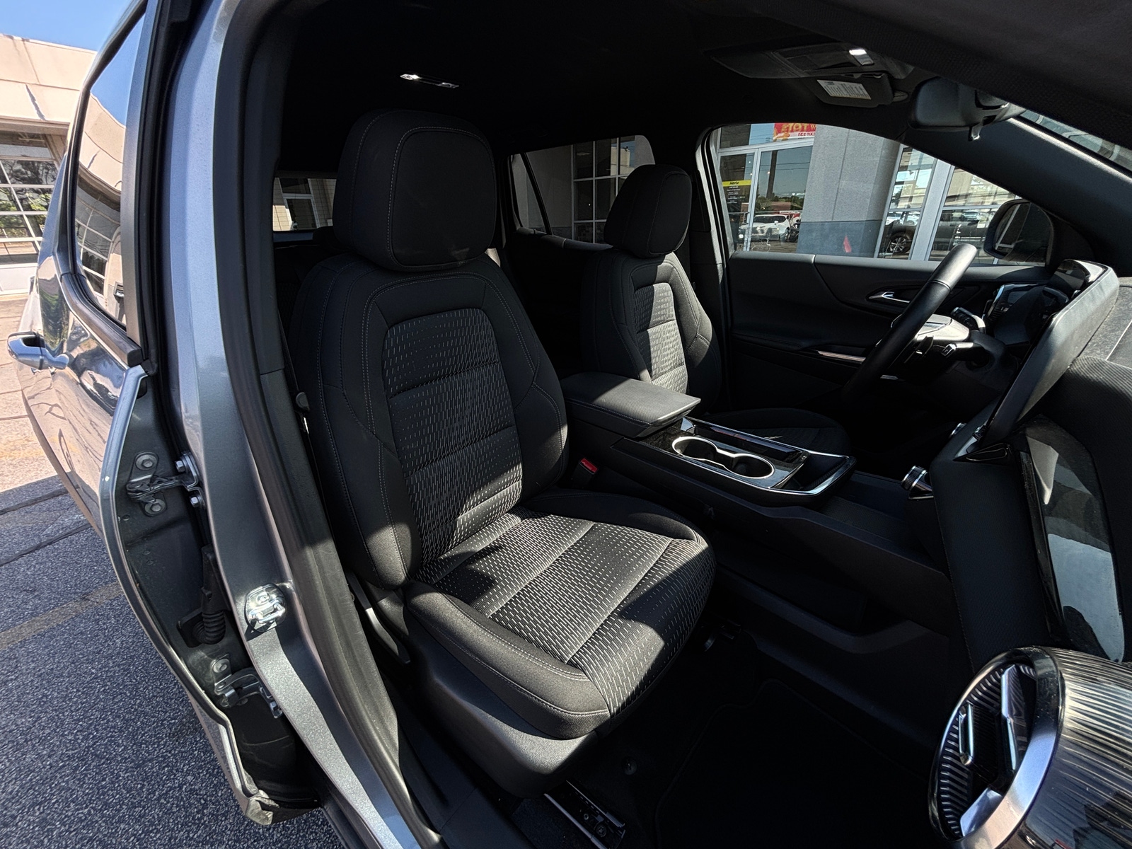 Thumbnail: 2025 Chevrolet Equinox - 2