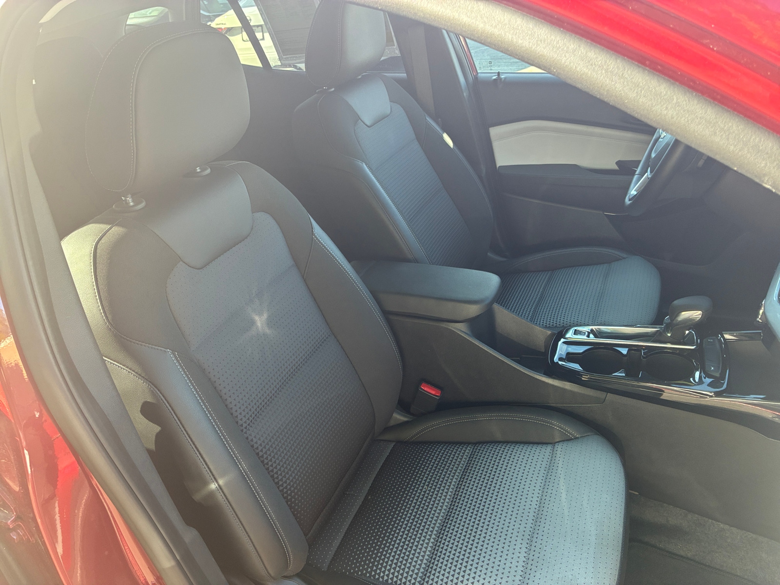 Thumbnail: 2025 Chevrolet Trax - 2