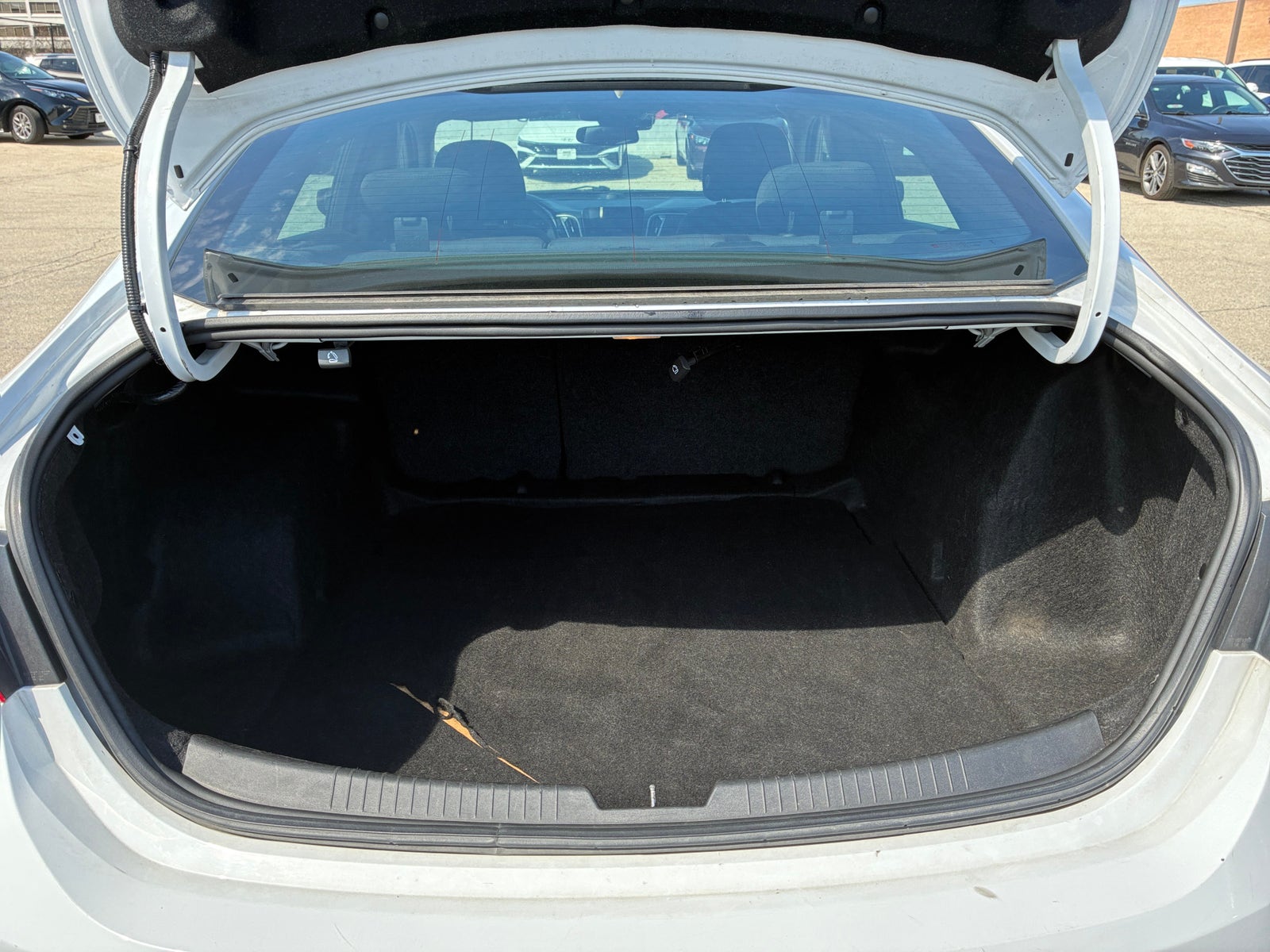 Thumbnail: 2023 Chevrolet Malibu - 7