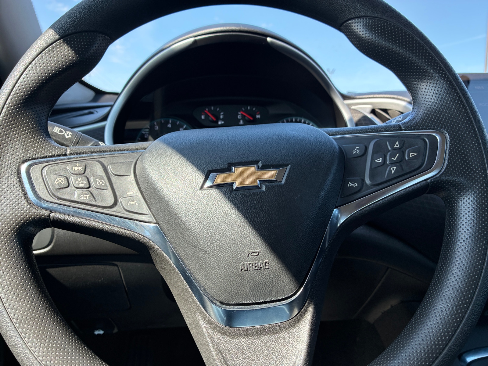 Thumbnail: 2023 Chevrolet Malibu - 5