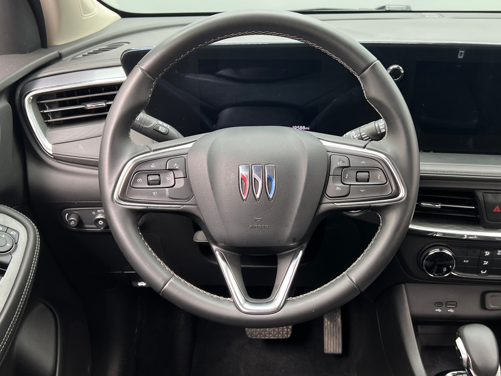 Thumbnail: 2025 Buick Encore GX - 4