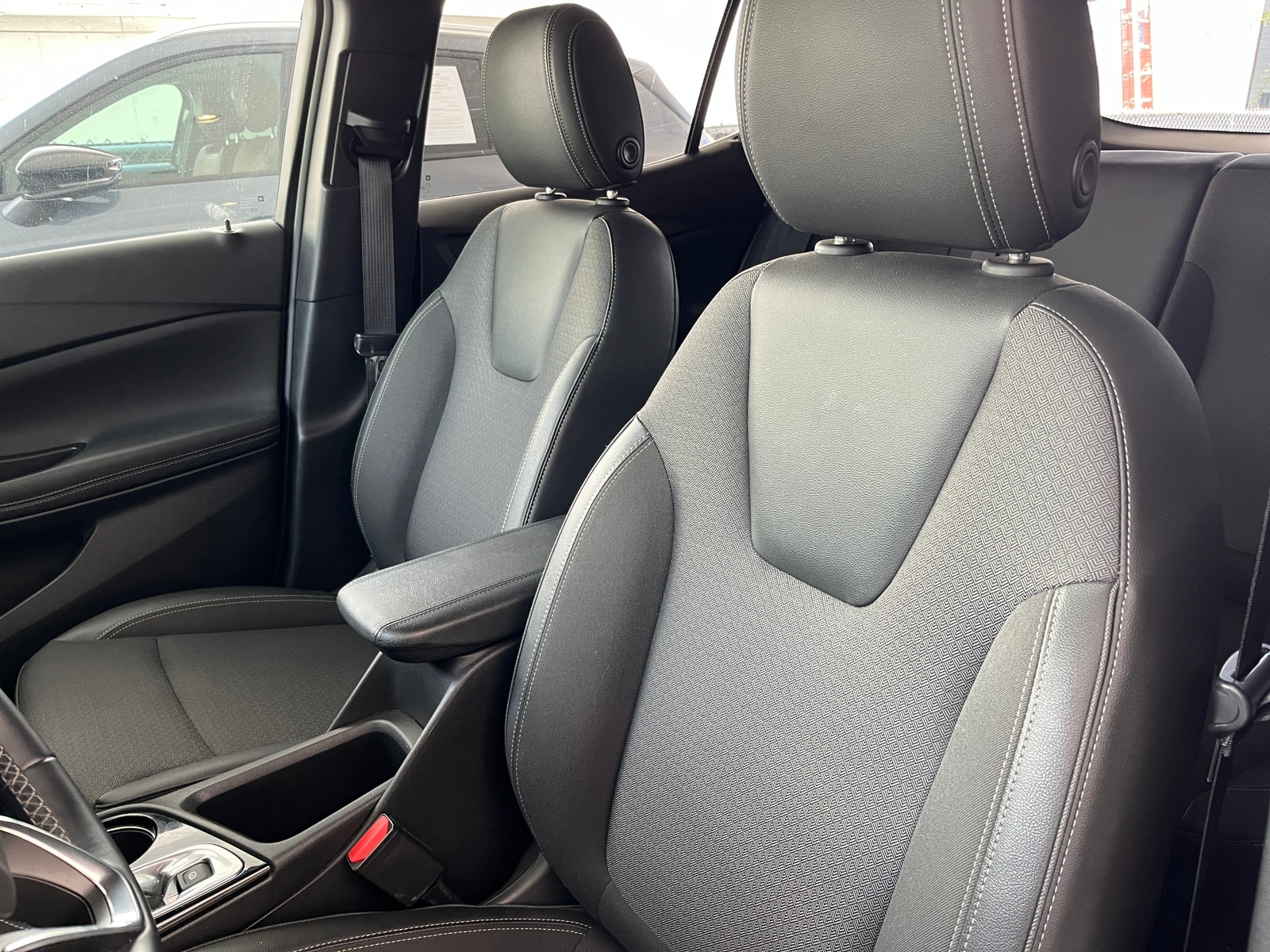 Thumbnail: 2025 Buick Encore GX - 2