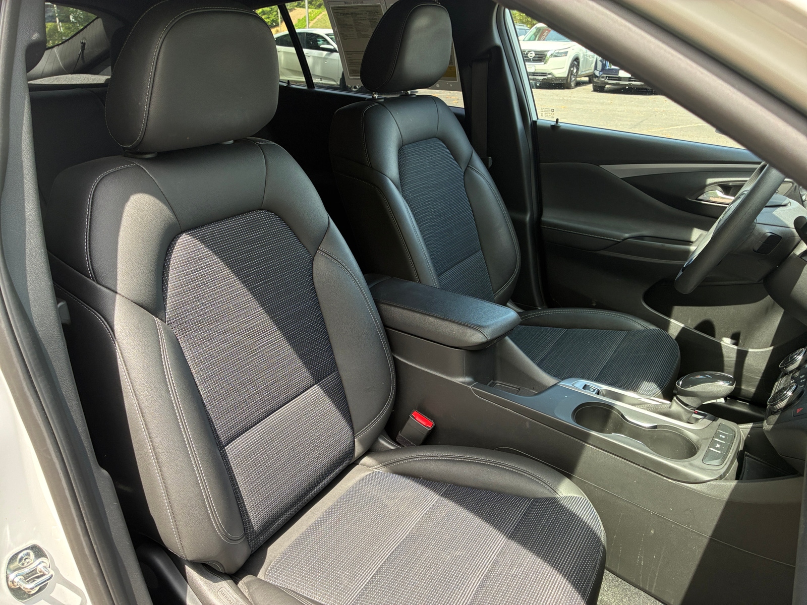 Thumbnail: 2025 Buick Envista - 2