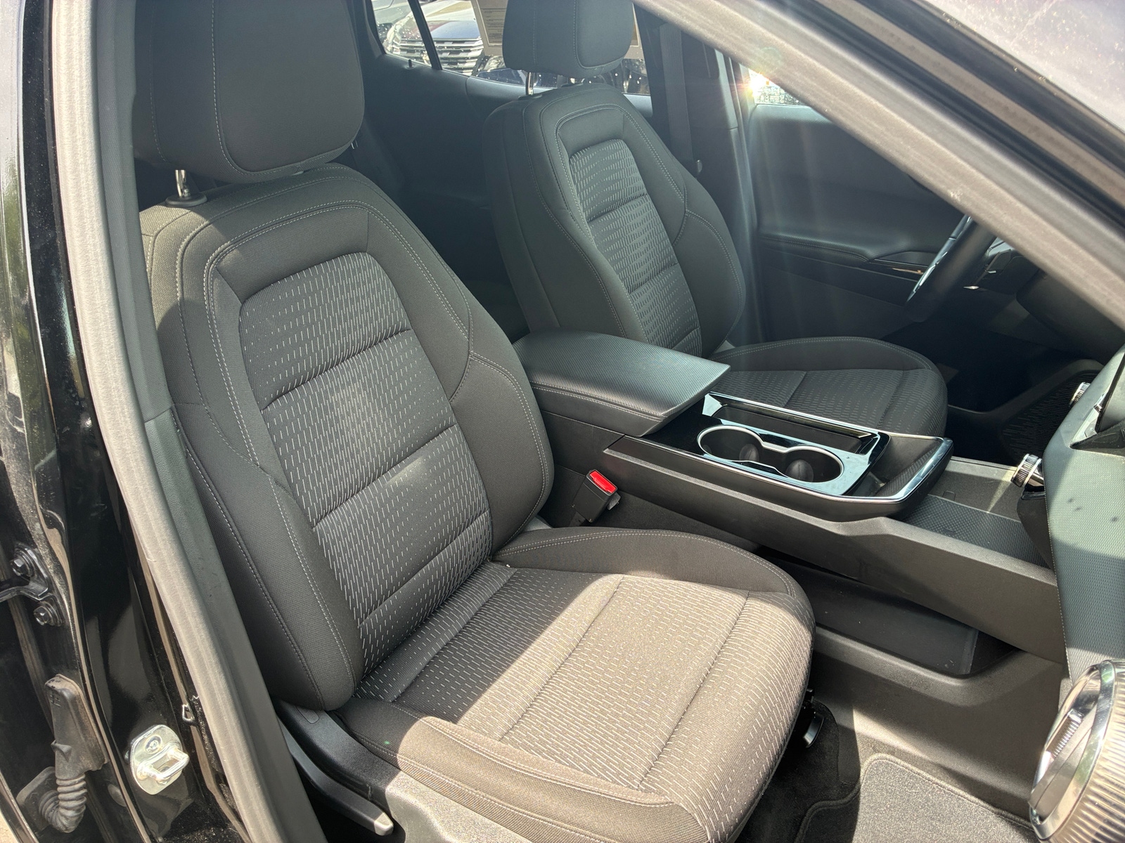 Thumbnail: 2025 Chevrolet Equinox - 2