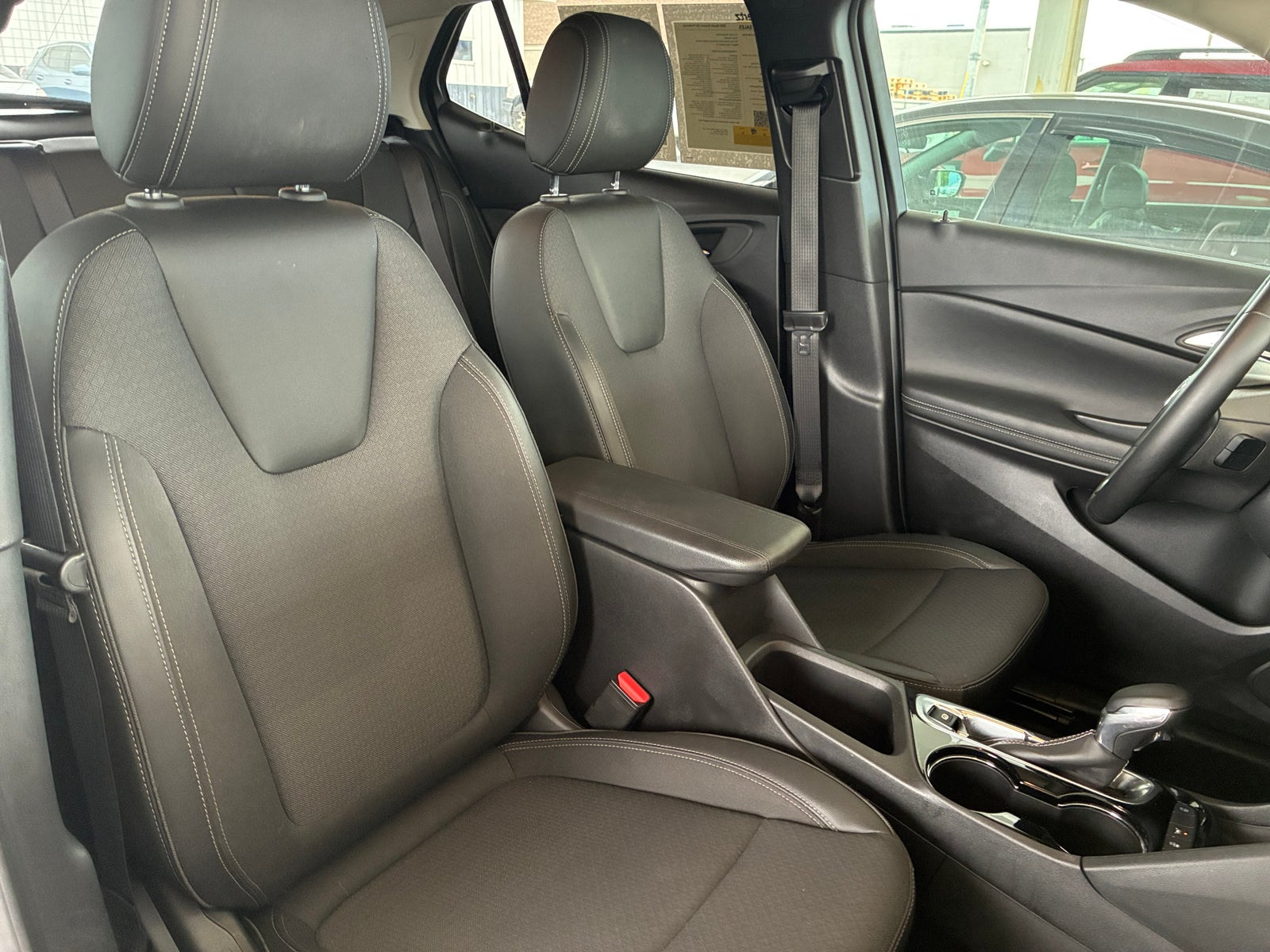 Thumbnail: 2025 Buick Encore GX - 2