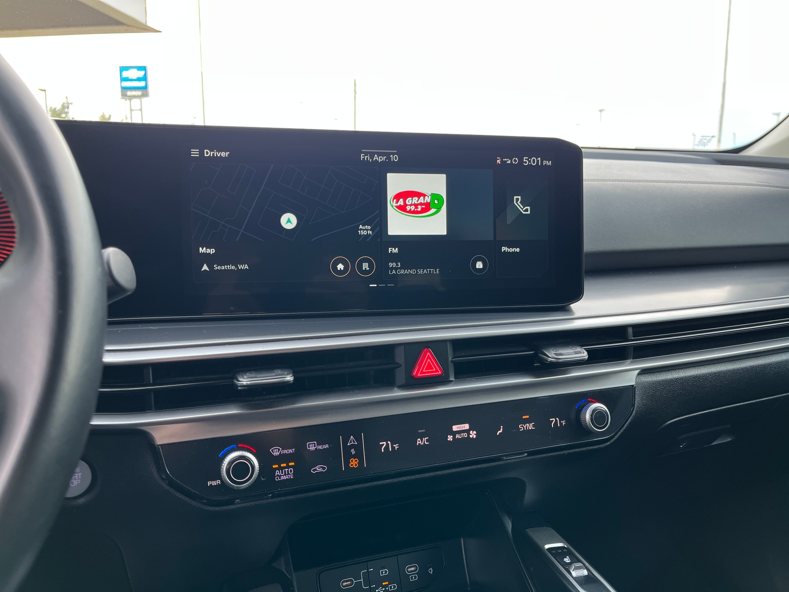 Thumbnail: 2024 Kia Sorento - 4