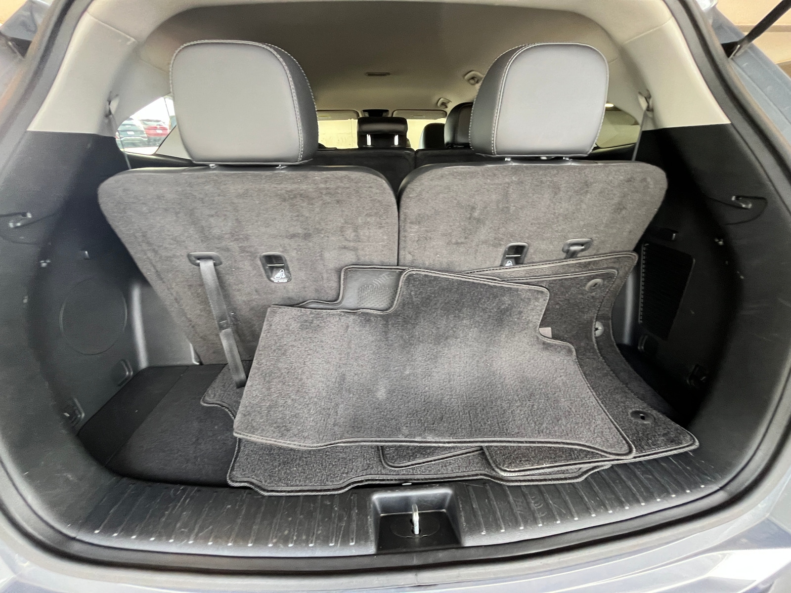 Thumbnail: 2024 Kia Sorento - 7