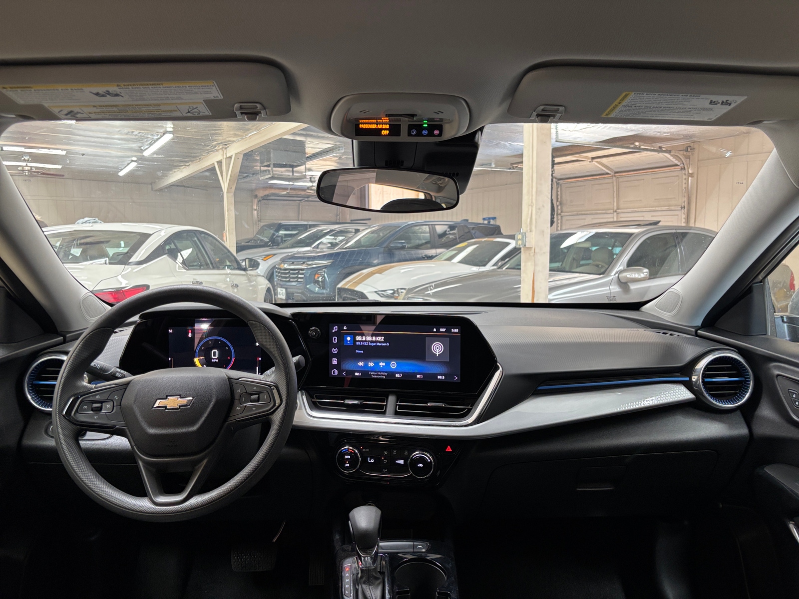 Thumbnail: 2025 Chevrolet Trax - 3