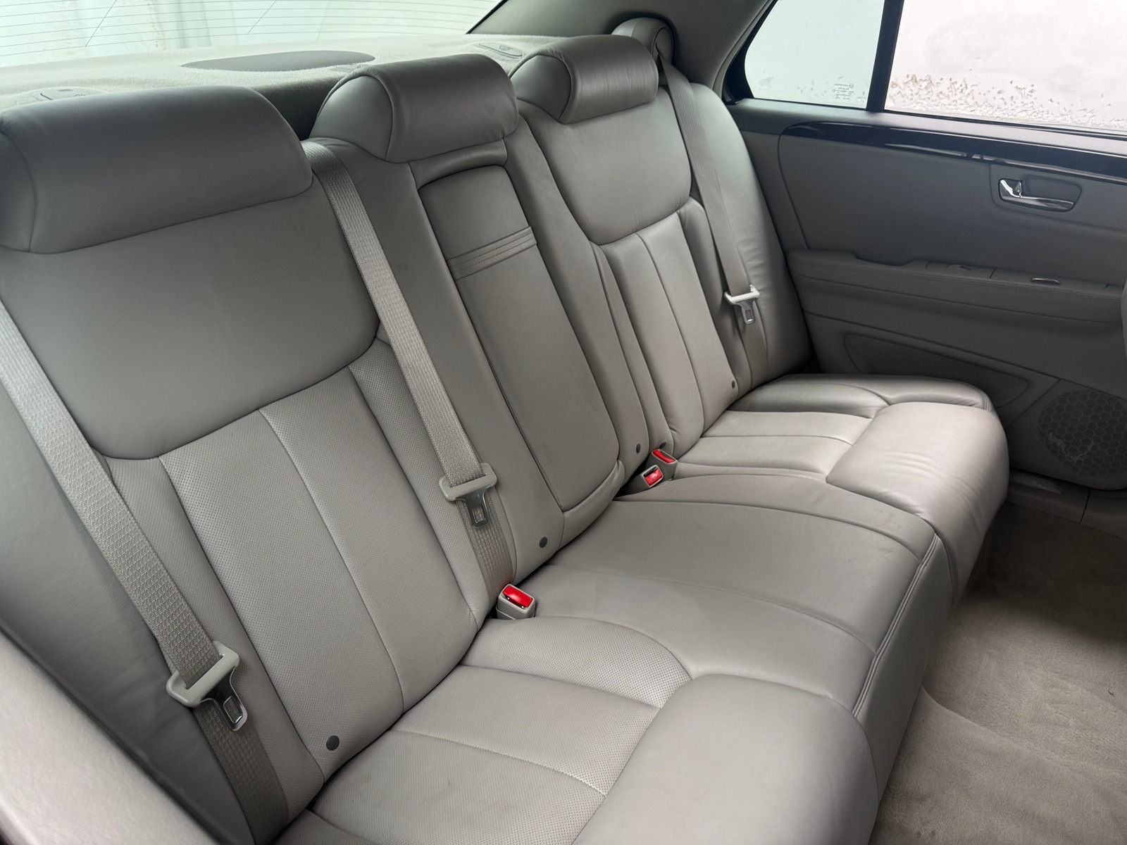 Thumbnail: 2011 Cadillac DTS - 5