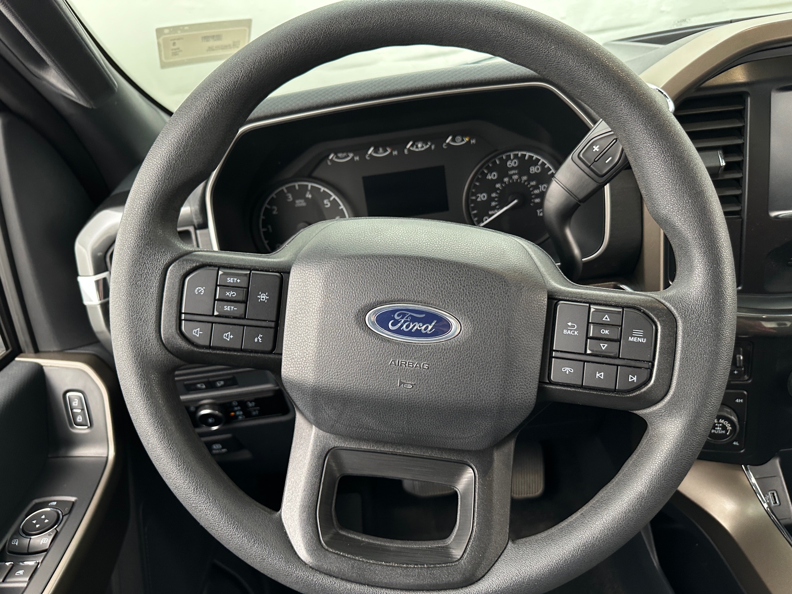 Thumbnail: 2023 Ford Econoline - 5