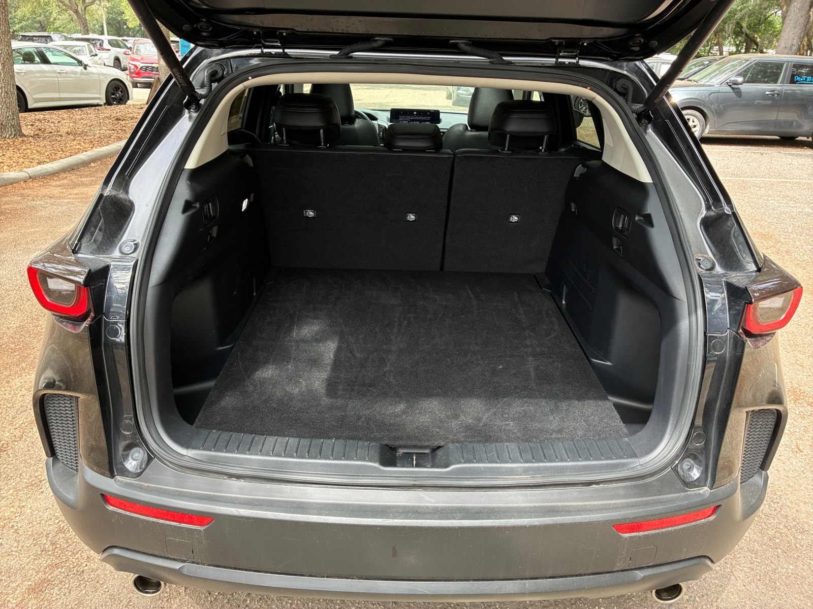 Thumbnail: 2025 Mazda CX-50 - 6