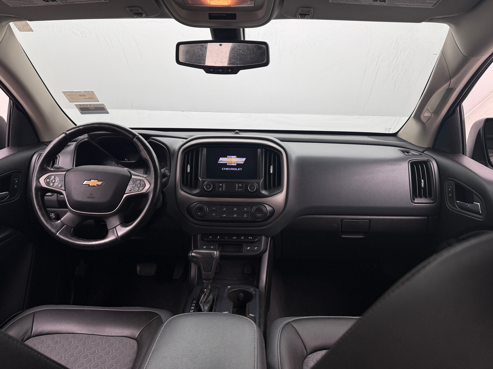 Thumbnail: 2019 Chevrolet Colorado - 3