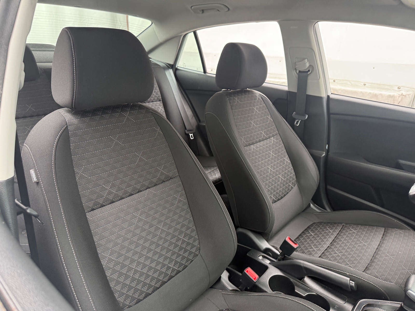 Thumbnail: 2022 Kia Rio - 2