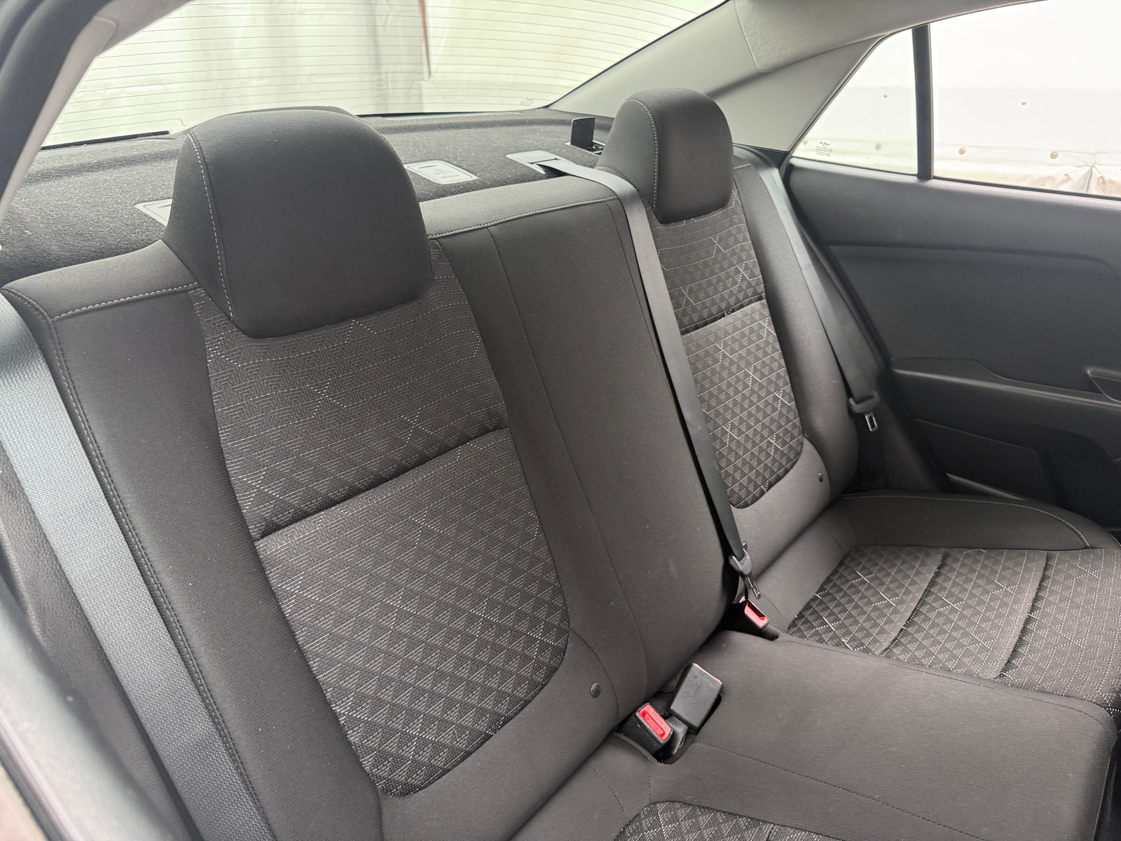 Thumbnail: 2022 Kia Rio - 6