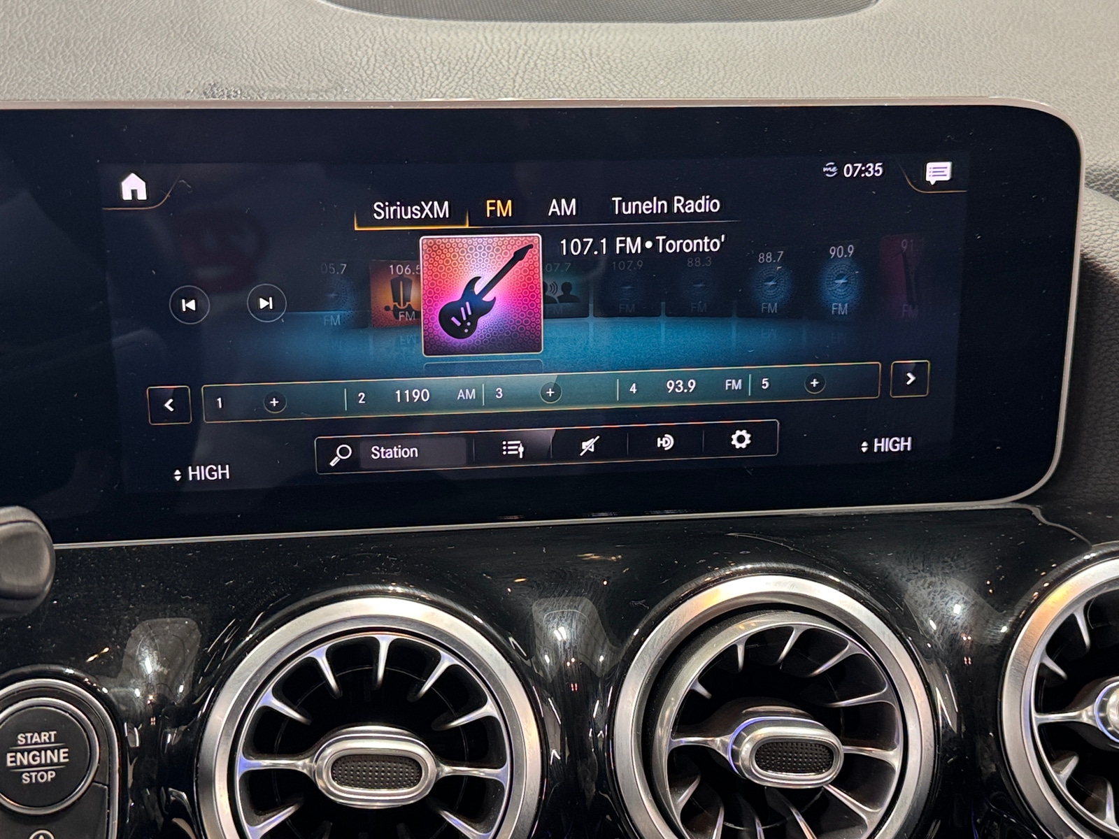 Thumbnail: 2021 Mercedes-Benz GLA - 3