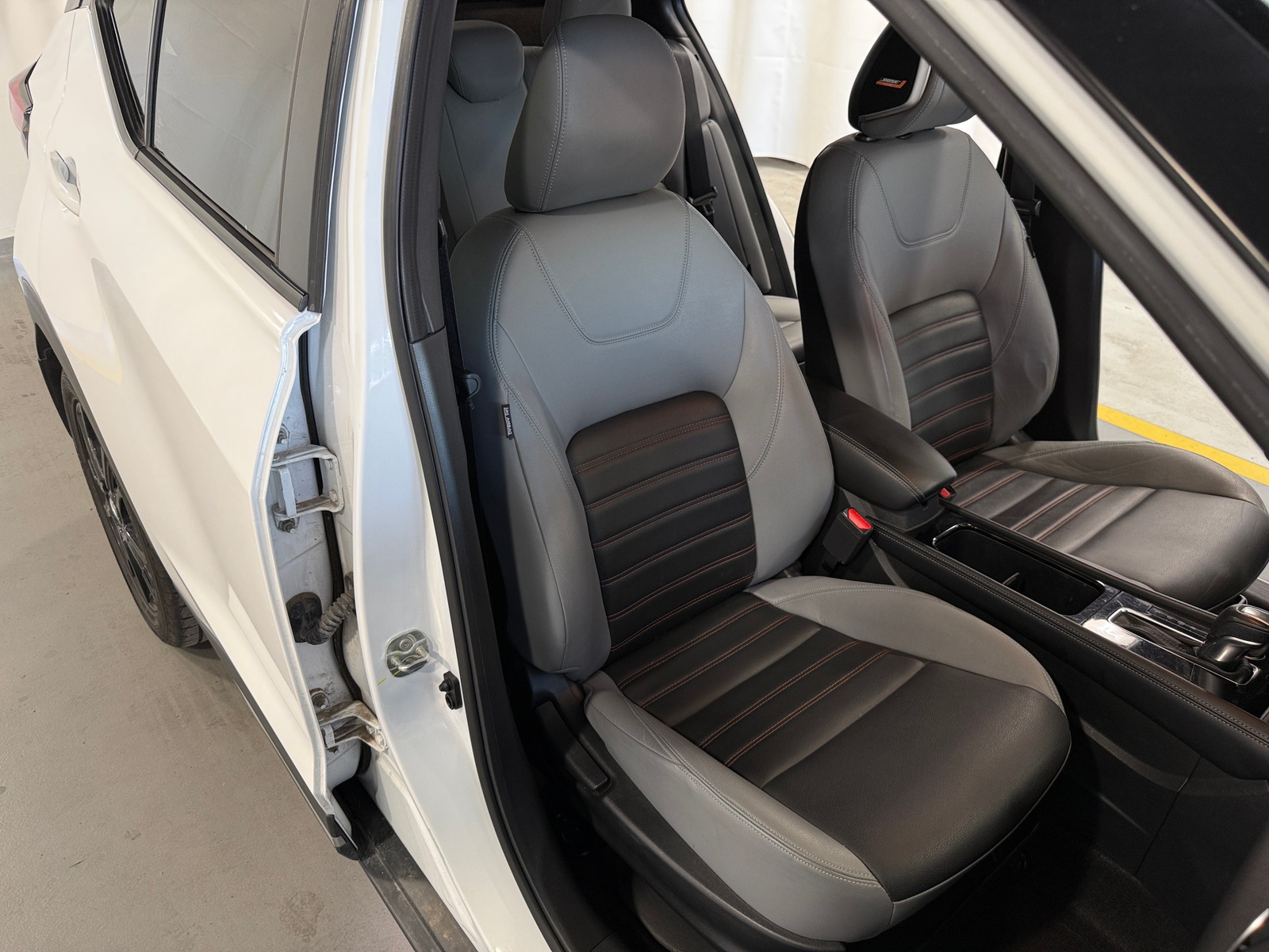 Thumbnail: 2021 Nissan Kicks - 2
