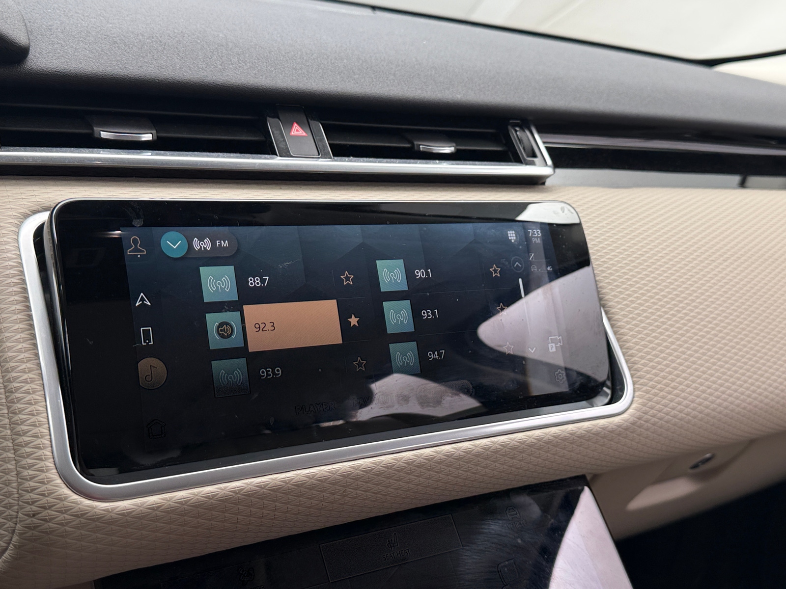 Thumbnail: 2021 Land Rover Range Rover Velar - 3