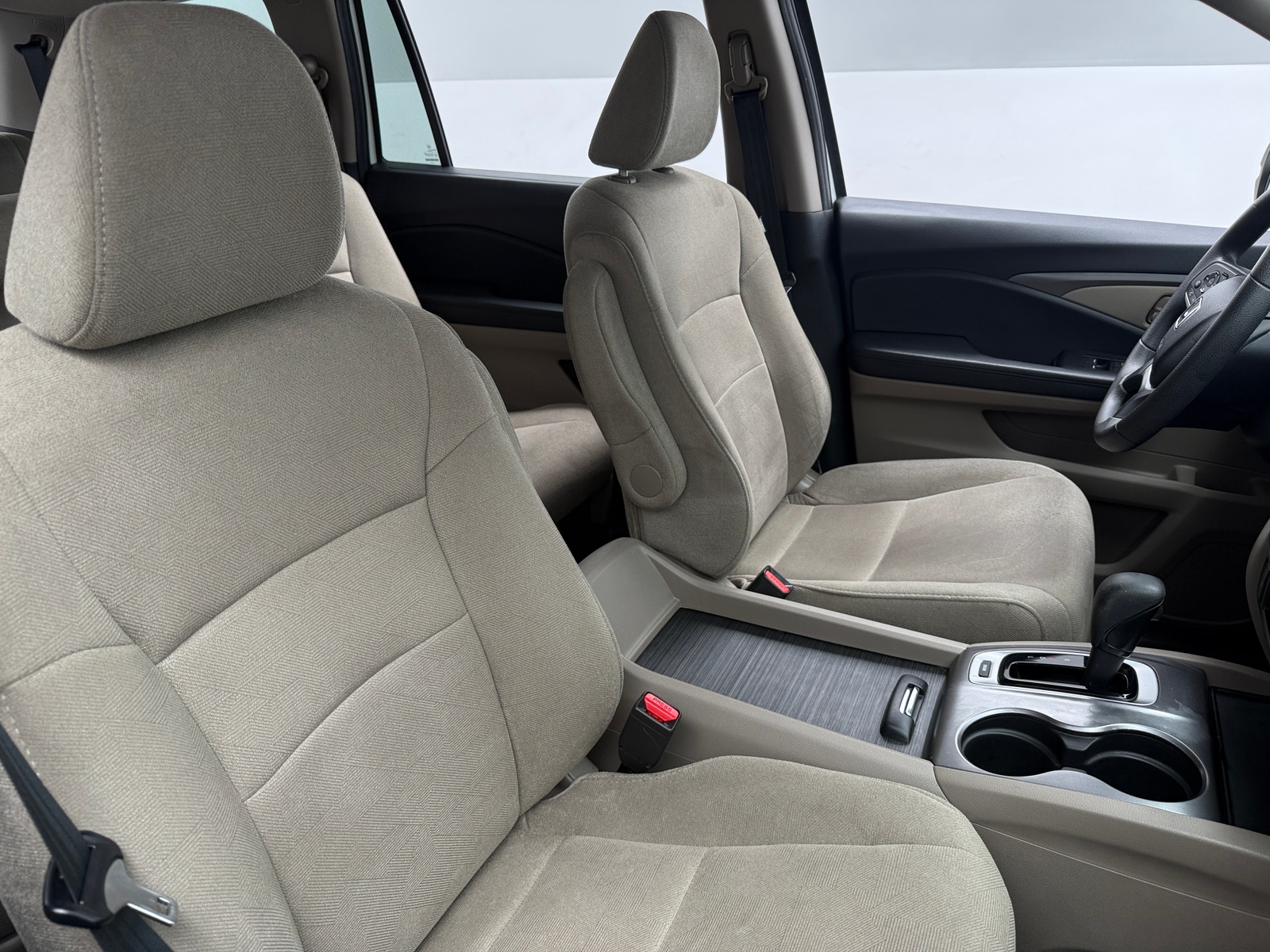 Thumbnail: 2019 Honda Pilot - 2