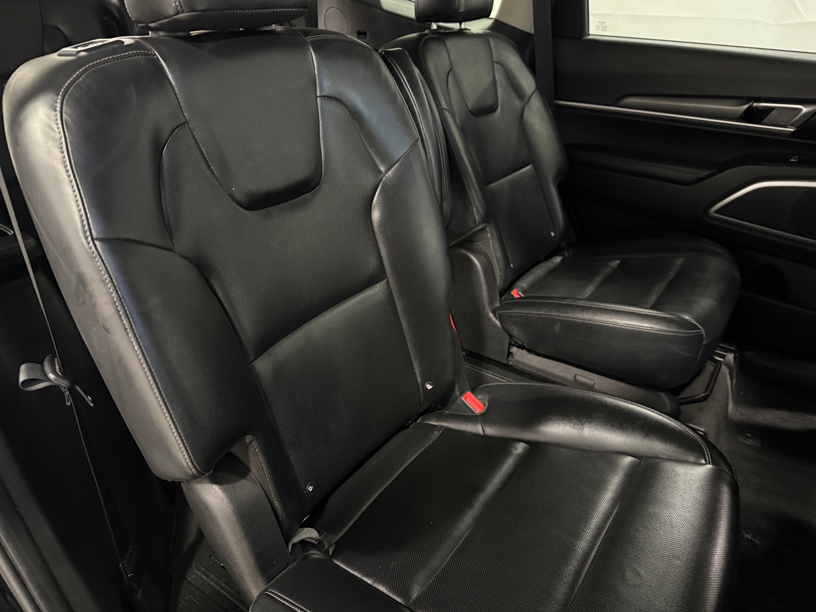 Thumbnail: 2022 Kia Telluride - 5