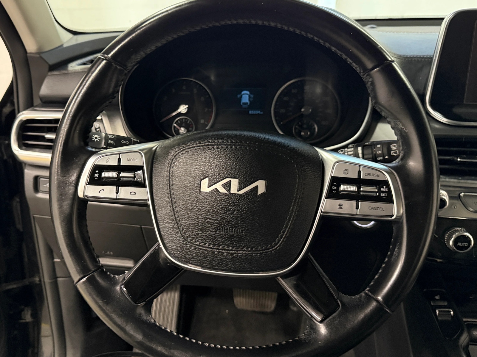 Thumbnail: 2022 Kia Telluride - 4