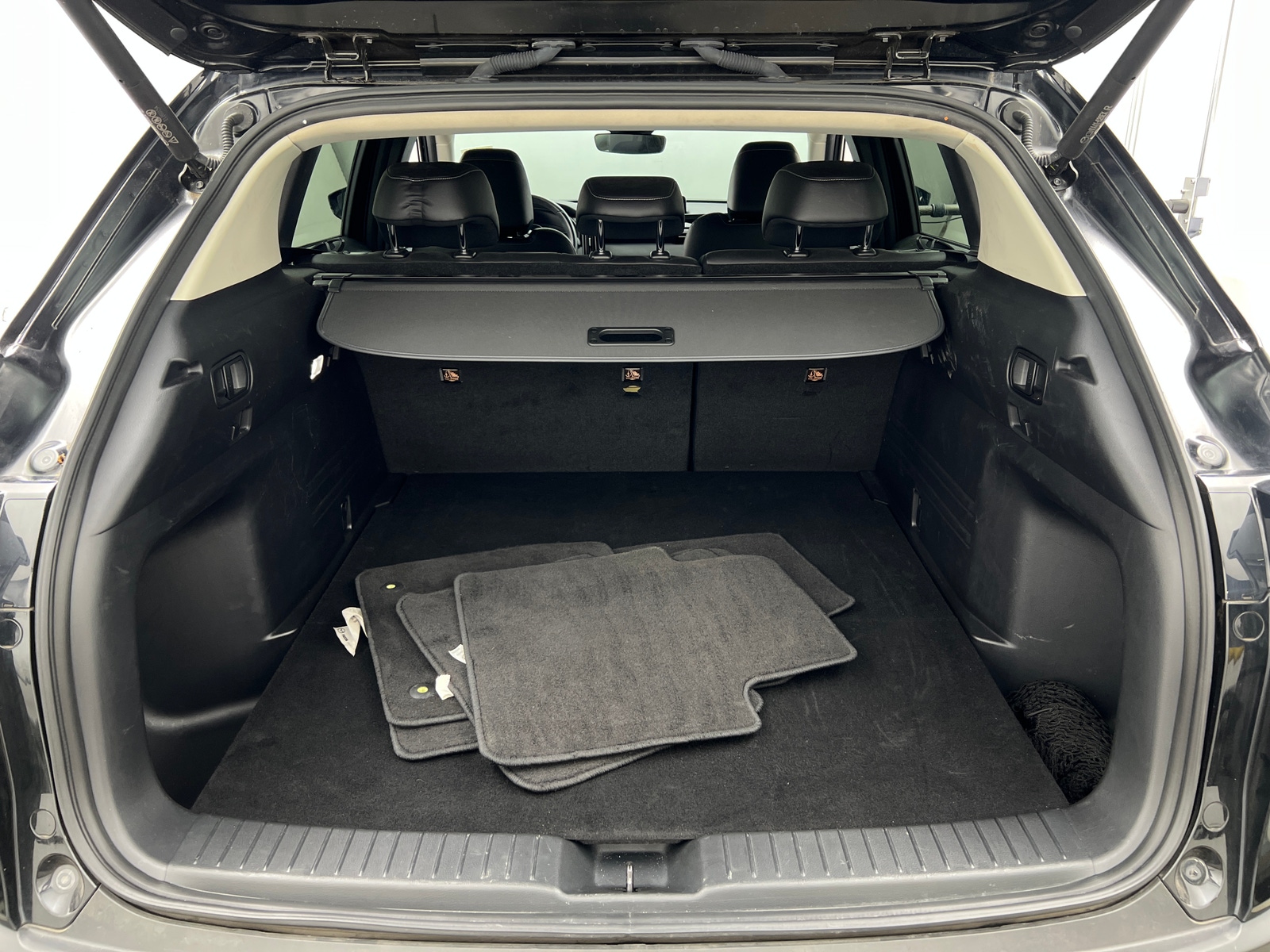 Thumbnail: 2023 Mazda CX-50 - 6