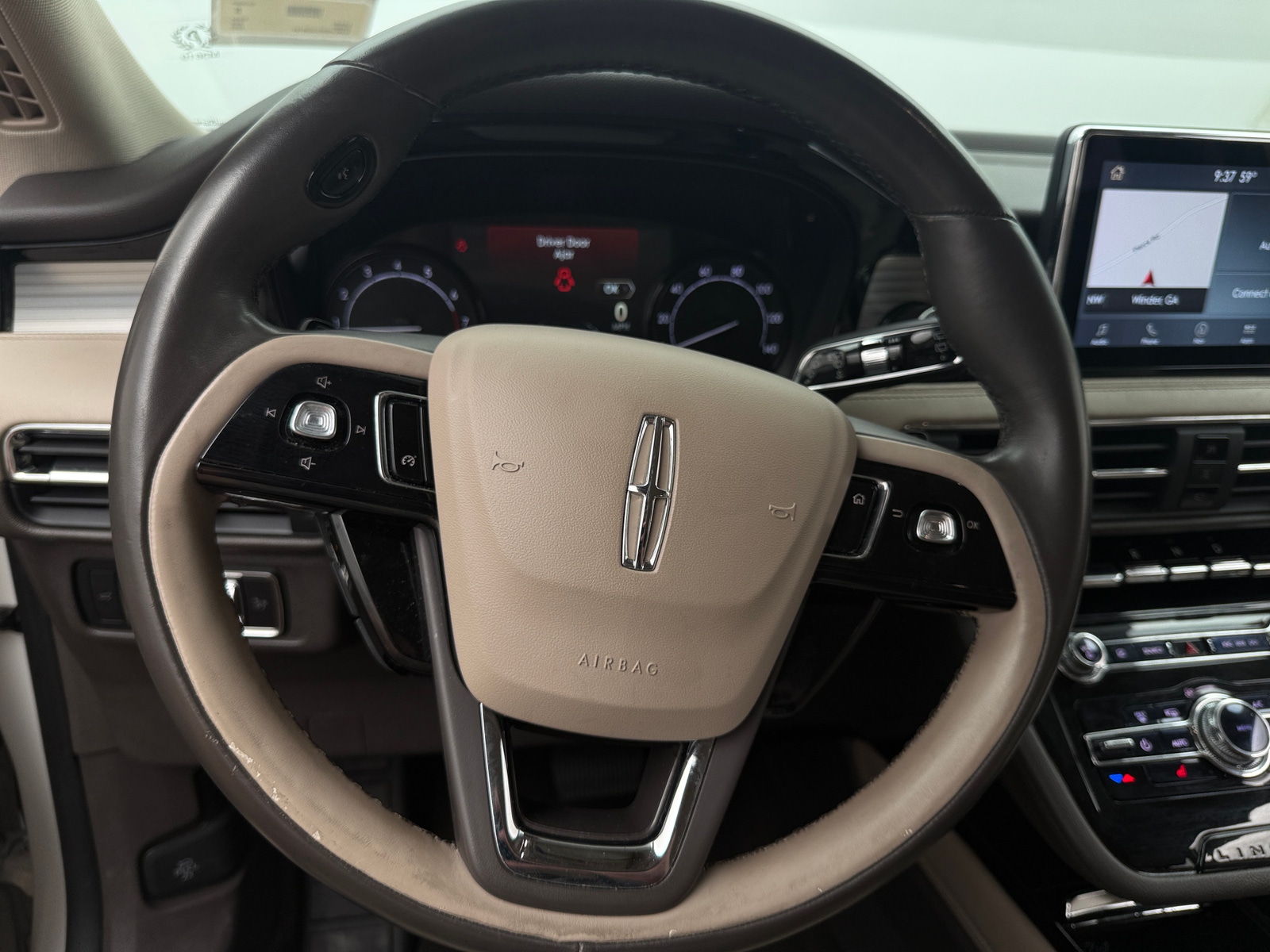 Thumbnail: 2020 Lincoln Corsair - 4