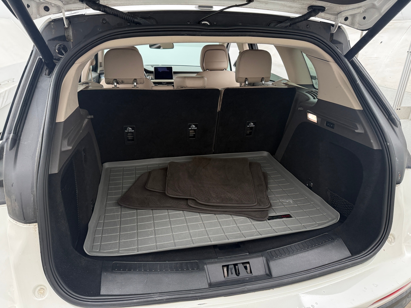 Thumbnail: 2020 Lincoln Corsair - 6