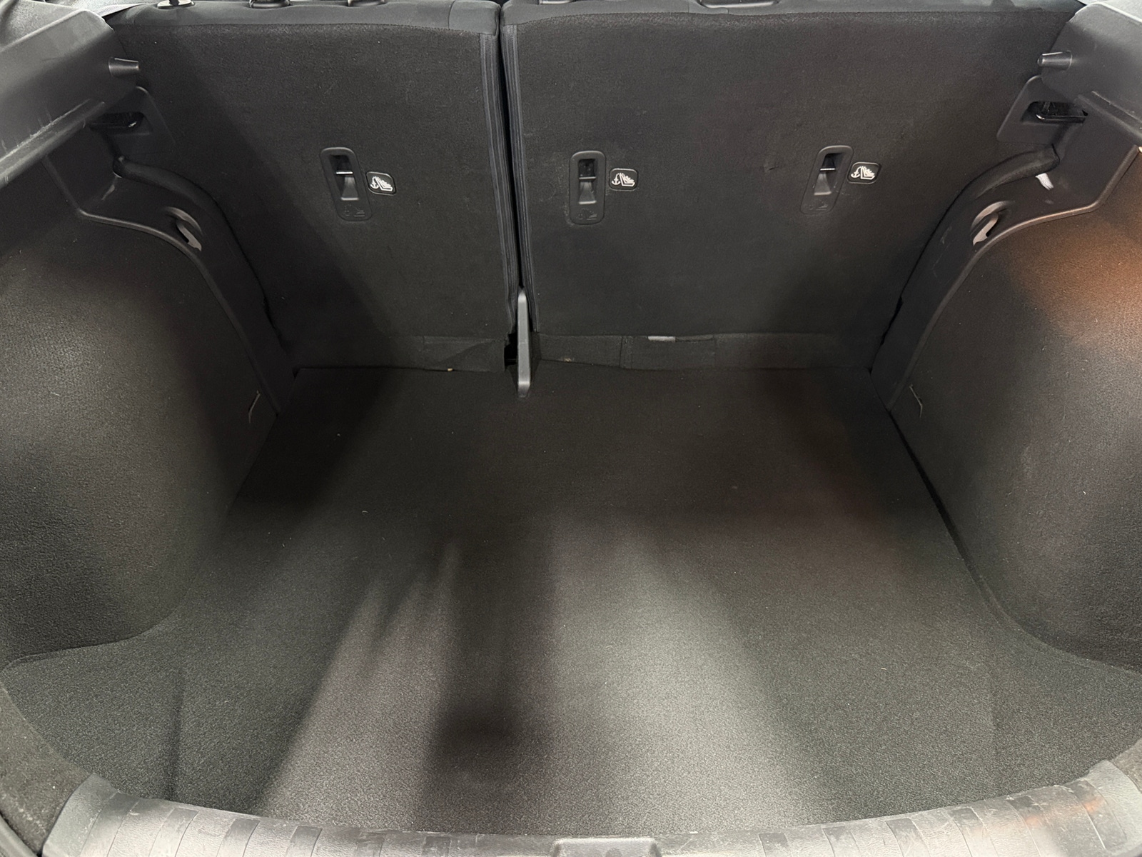 Thumbnail: 2020 Nissan Kicks - 7