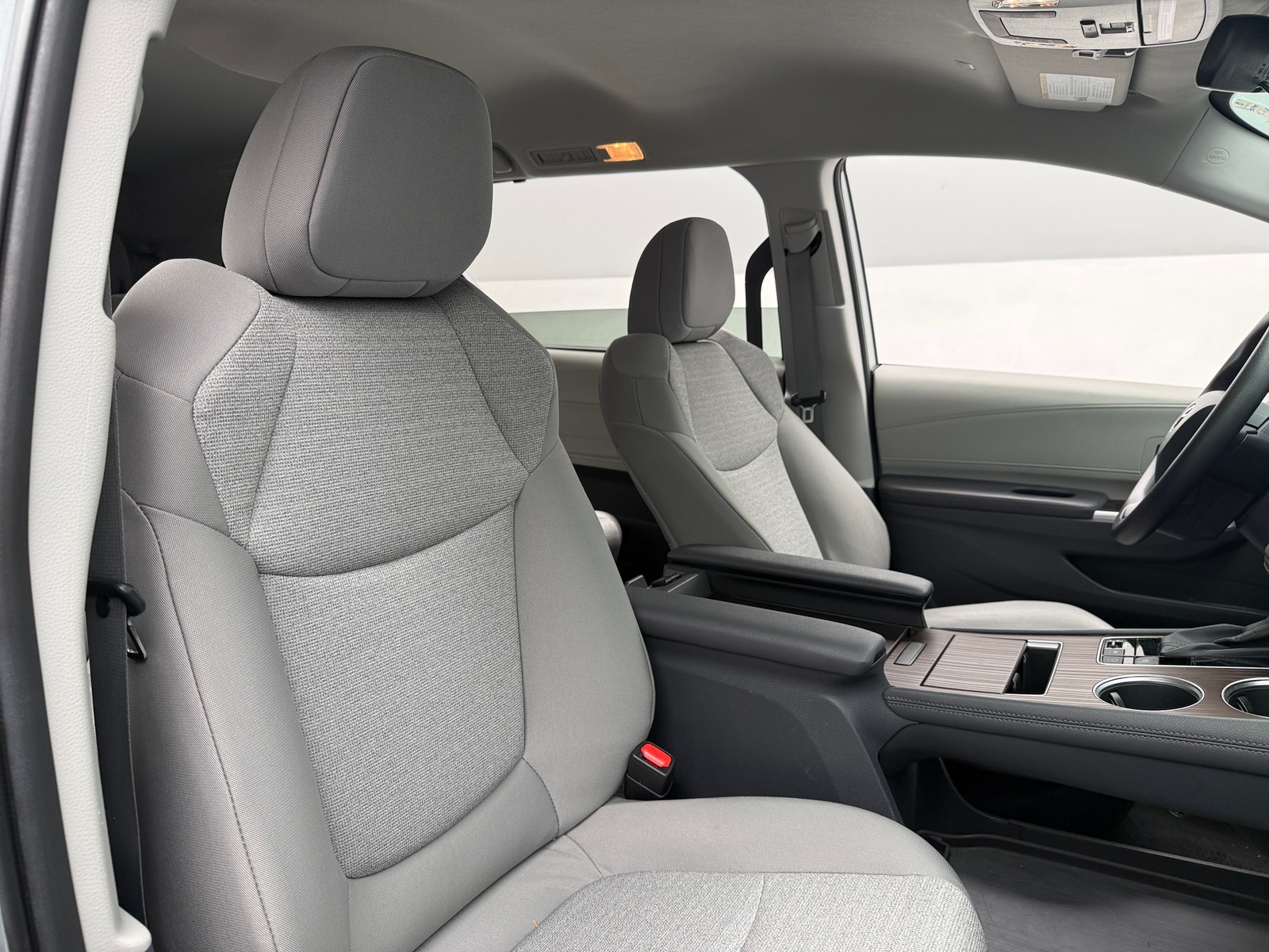 Thumbnail: 2023 Toyota Sienna - 2