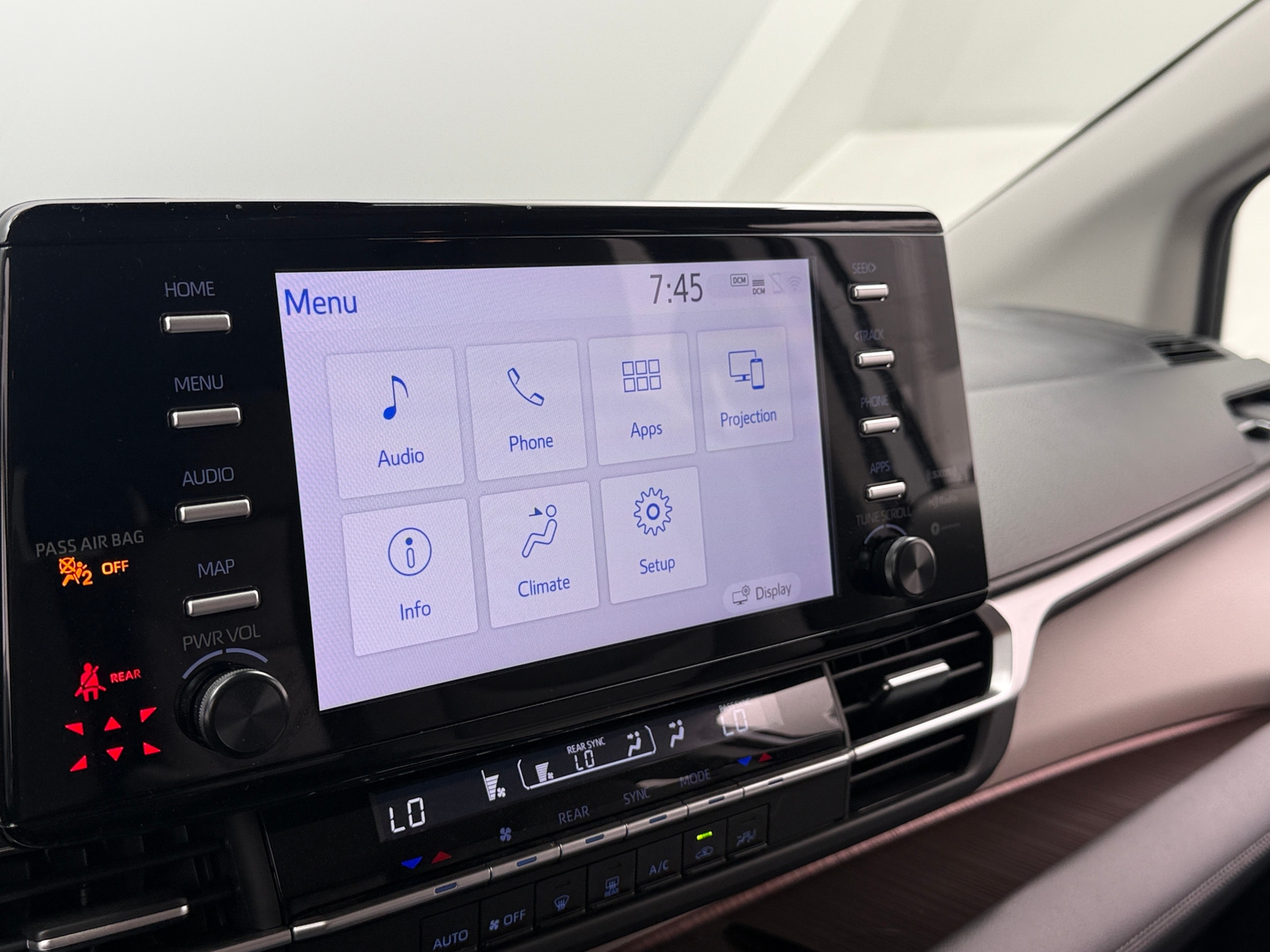 Thumbnail: 2023 Toyota Sienna - 4