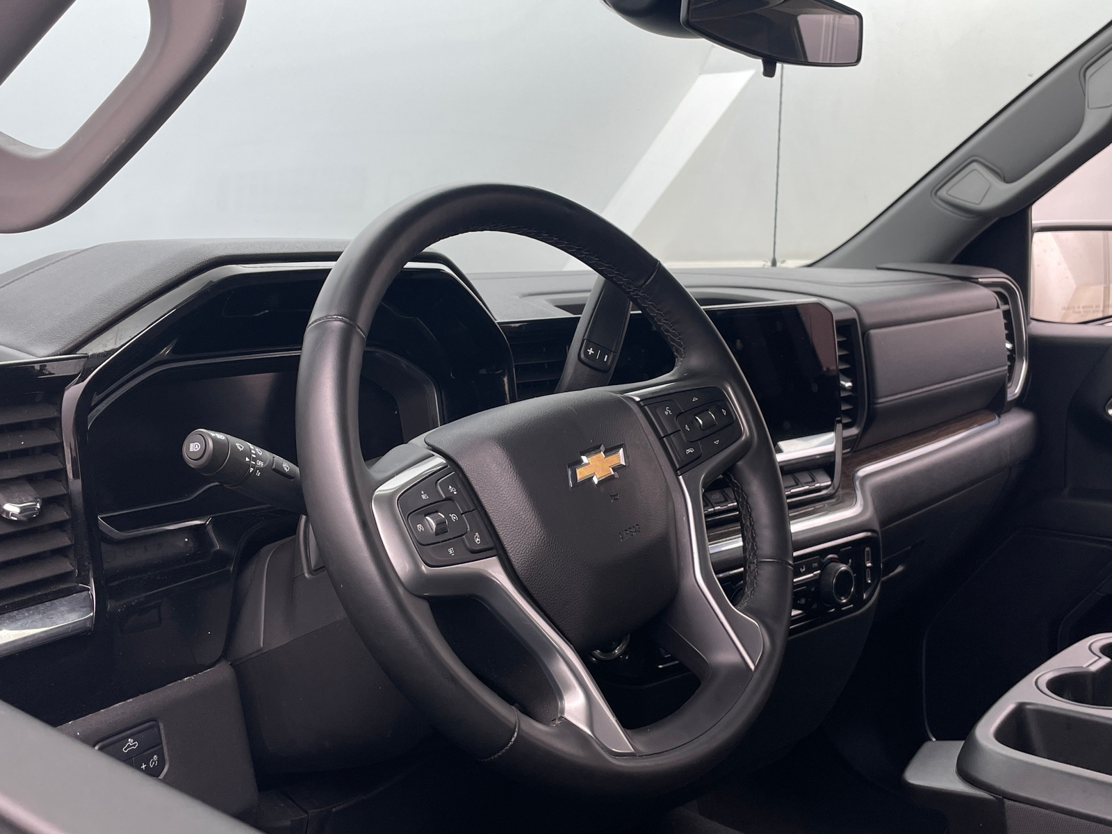 Thumbnail: 2025 Chevrolet Silverado 1500 - 5