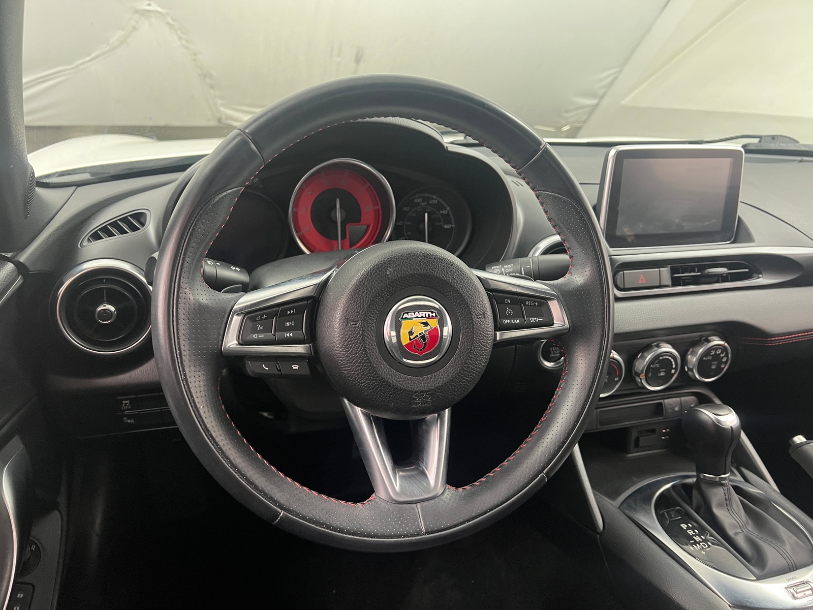 Thumbnail: 2019 Fiat 124 Spider - 4