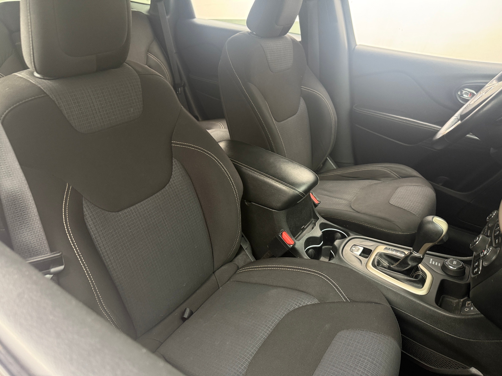 Thumbnail: 2015 Jeep Cherokee - 2