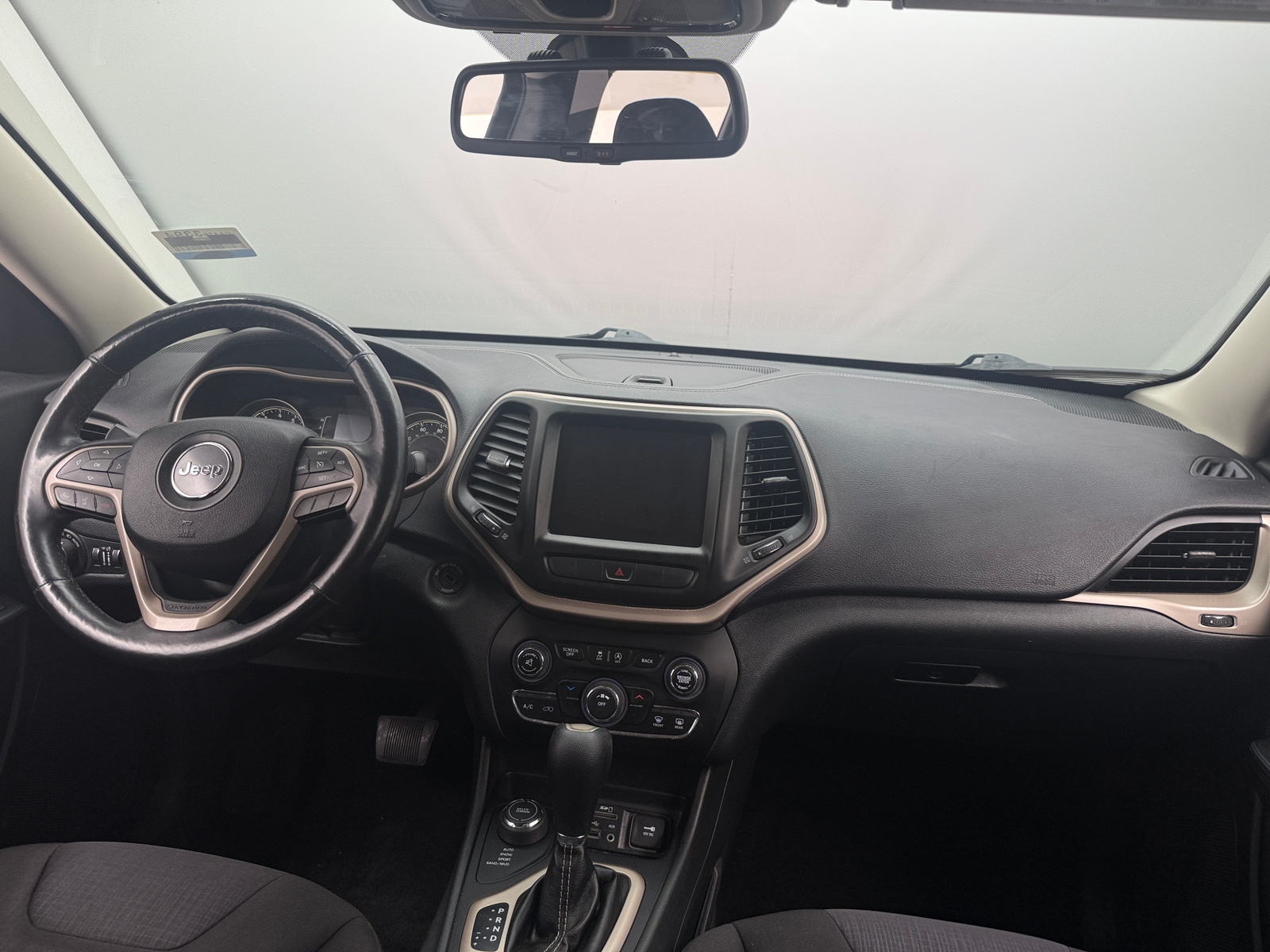 Thumbnail: 2015 Jeep Cherokee - 3